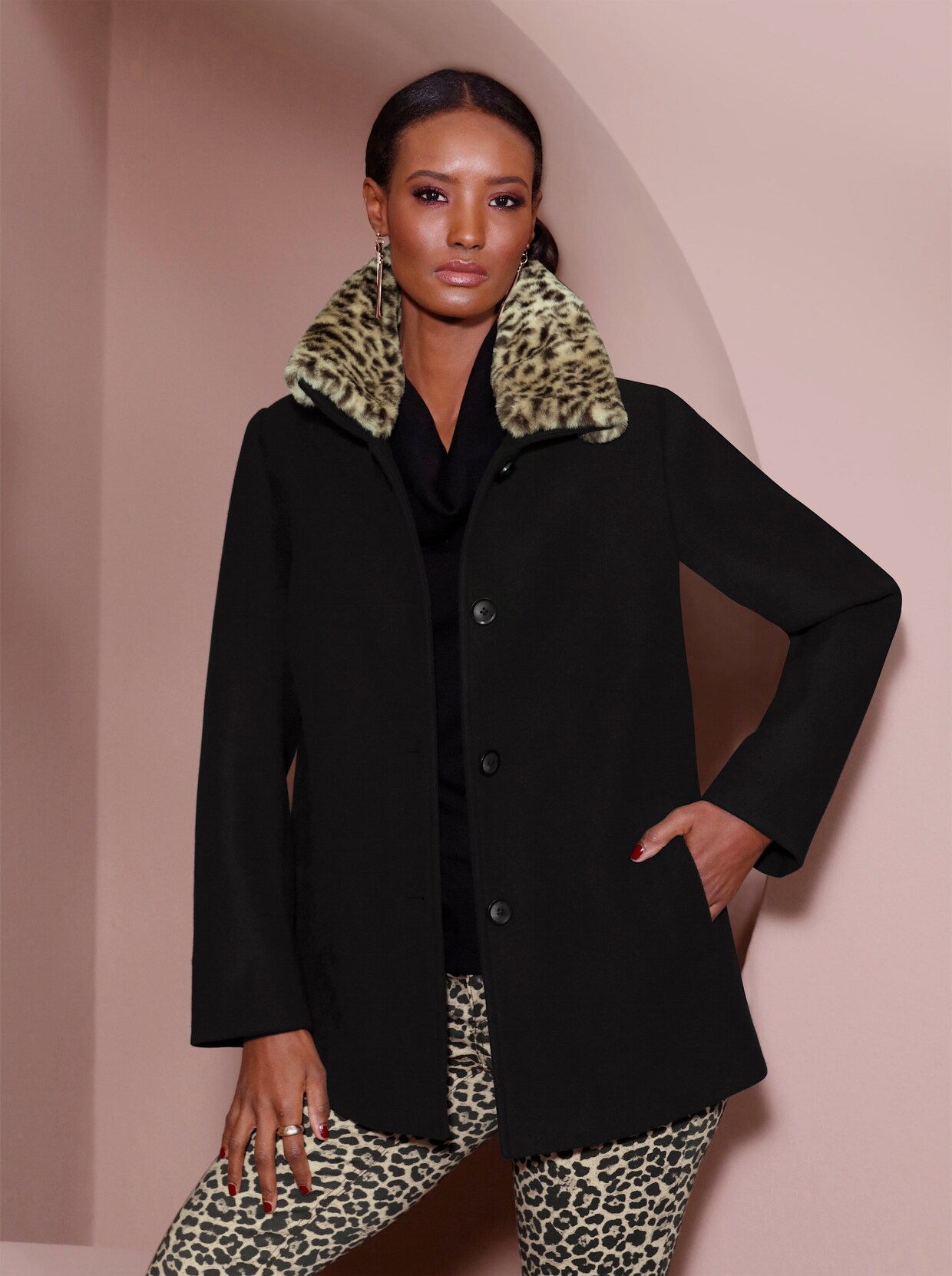 Manisa Jacke - schwarz