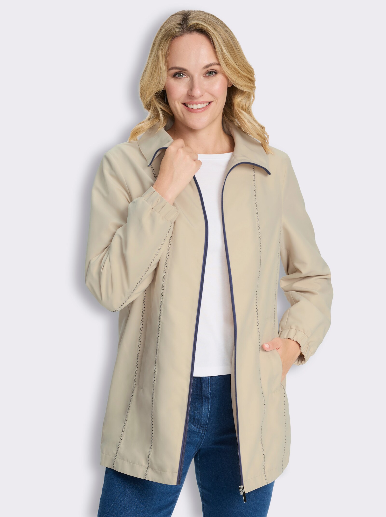 Jacke mit Kontrastnähten - sand