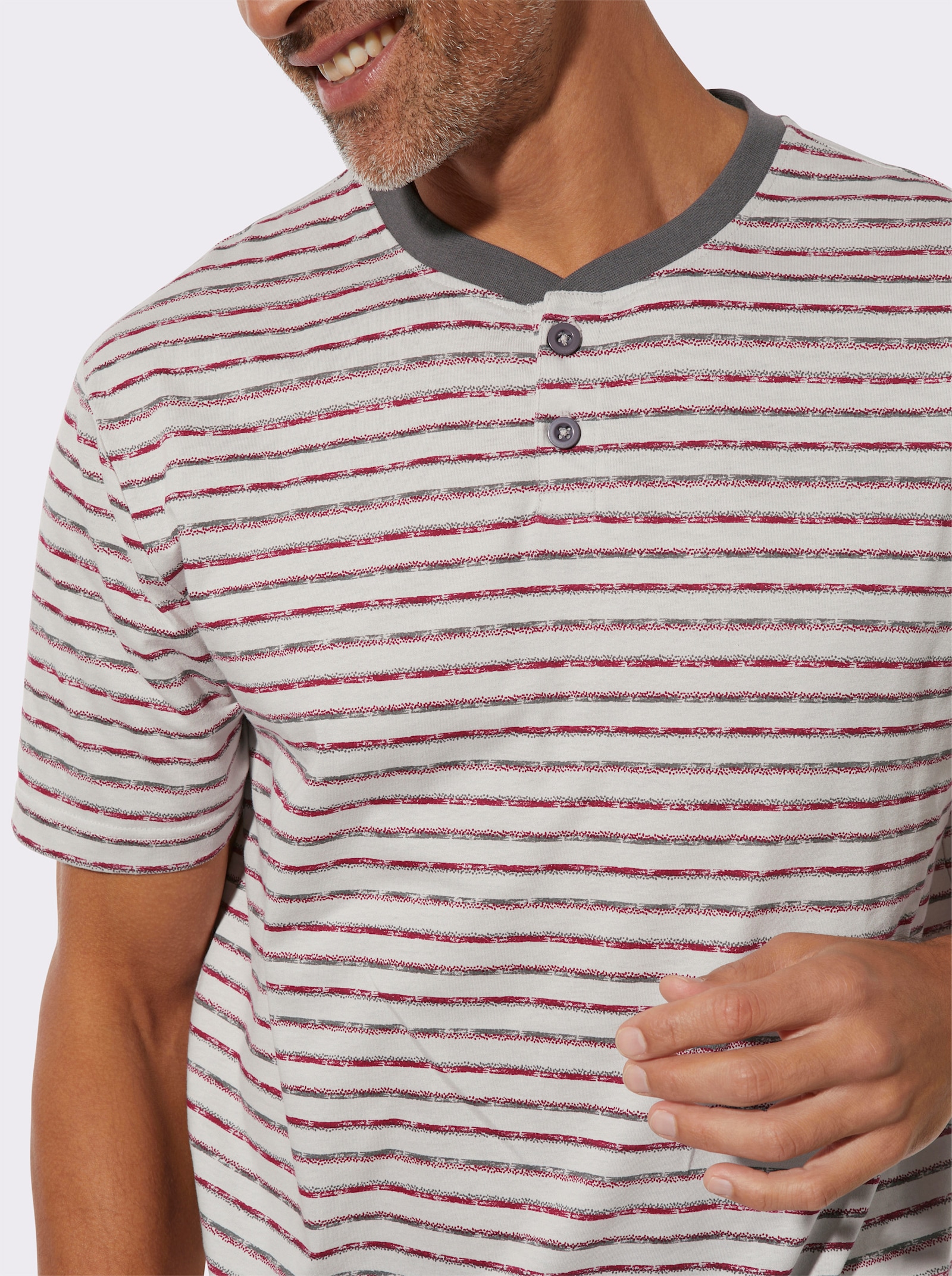 Shorty mit kurzer Knopfleiste - anthrazit-kirsche-geringelt