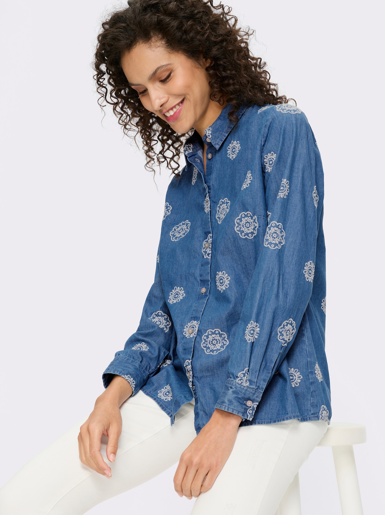 heine Hemdbluse mit Blumenstickerei - blue-bleached