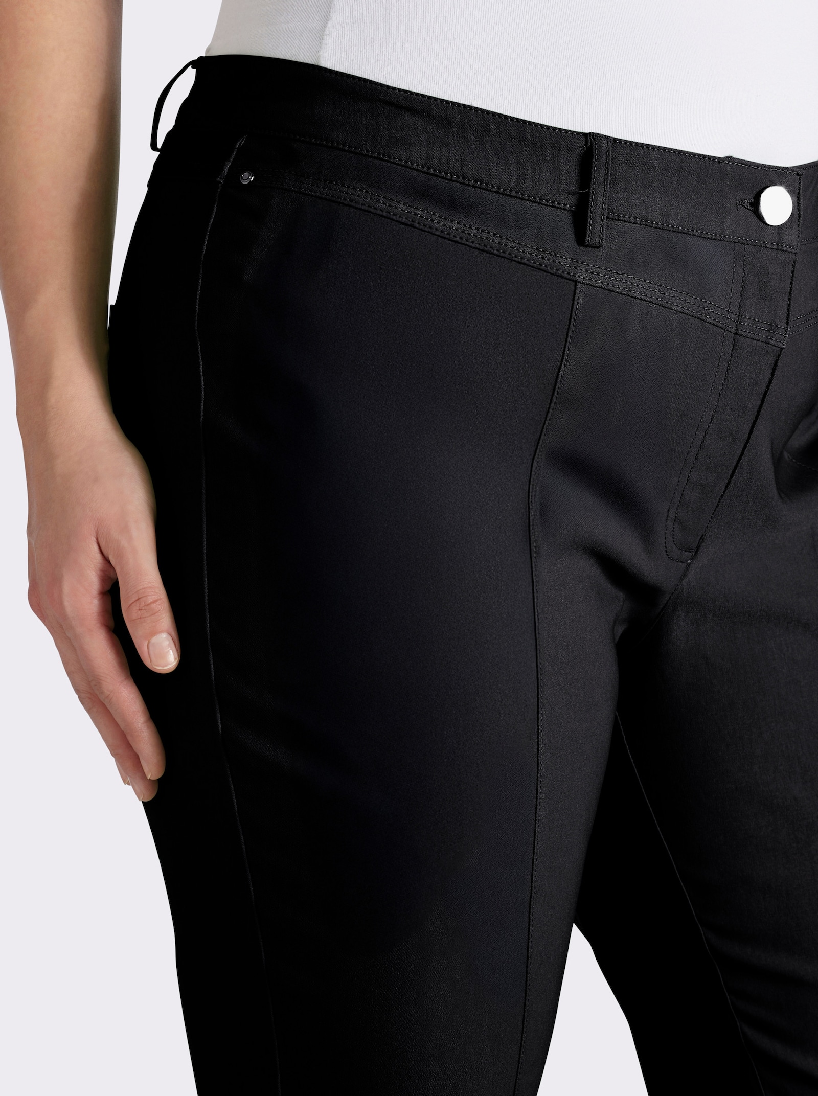 Bengalinhose mit aufgesetzten Gesäßtaschen - schwarz