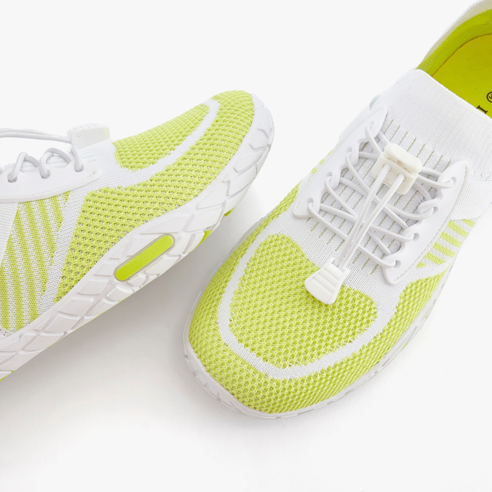 LASCANA Sneaker - weiß/lime