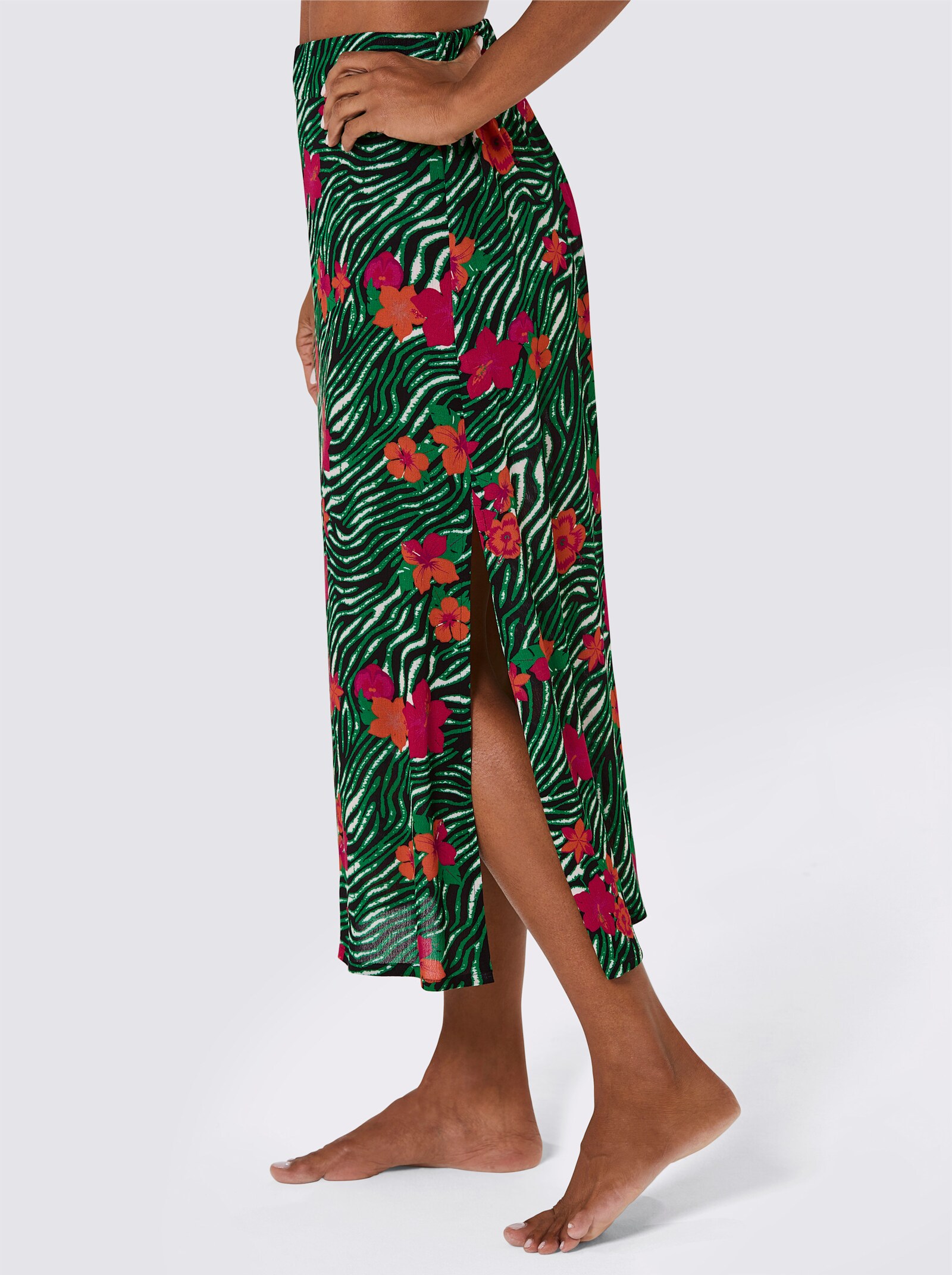 feel good Bade-Rock mit Dehnbund und Seitenschlitz - schwarz-apfel-bedruckt