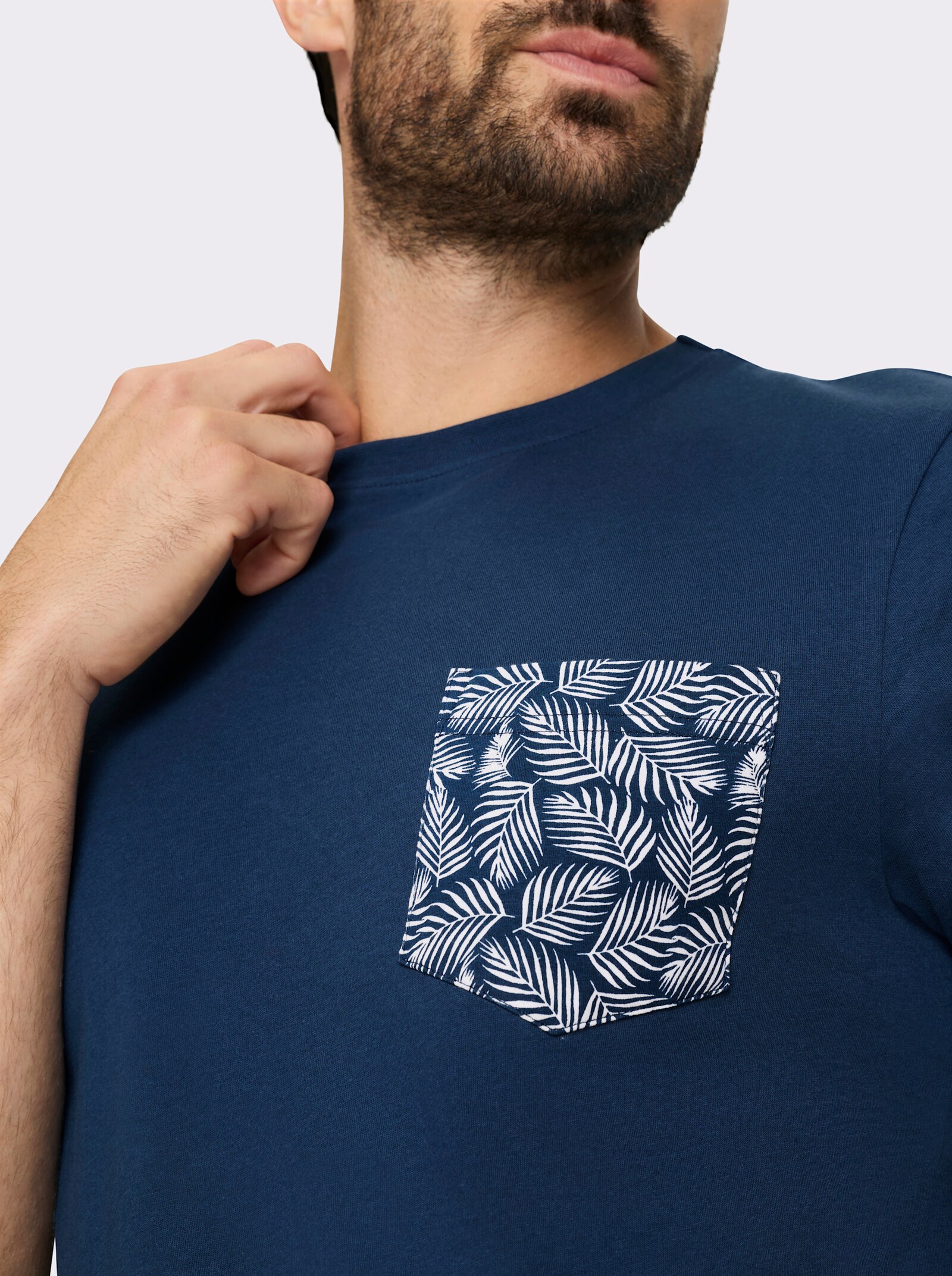 Catamaran Kurzarmshirt mit bedruckter Brusttasche - dunkelblau