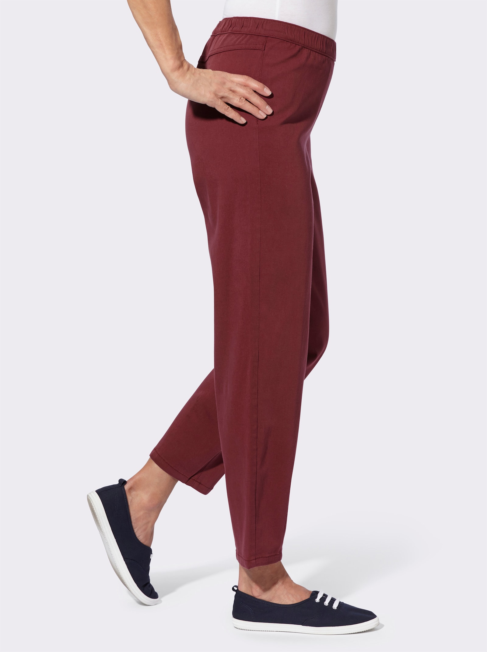 Jeans mit o-förmigen Hosenbeinen - bordeaux