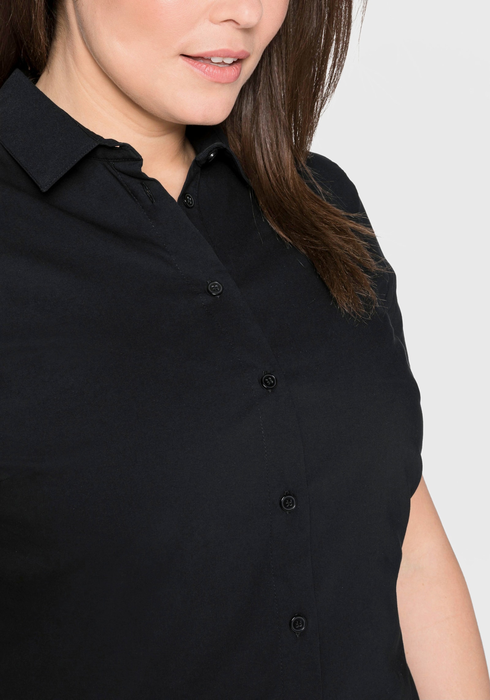 sheego Stretchblouse met korte mouwen, licht getailleerd - zwart