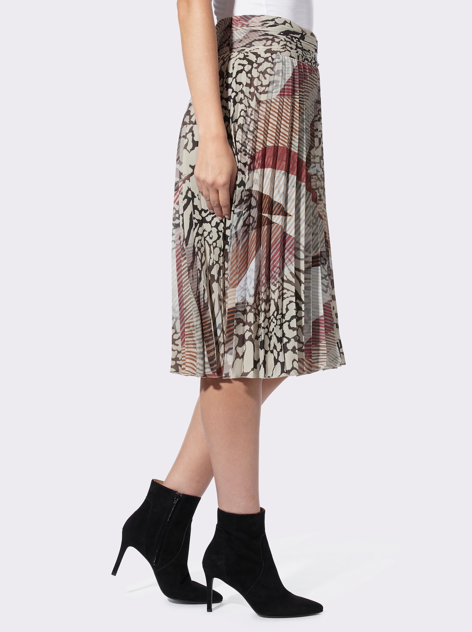 heine Plissérok met patroonmix - kers/chocolade bedrukt