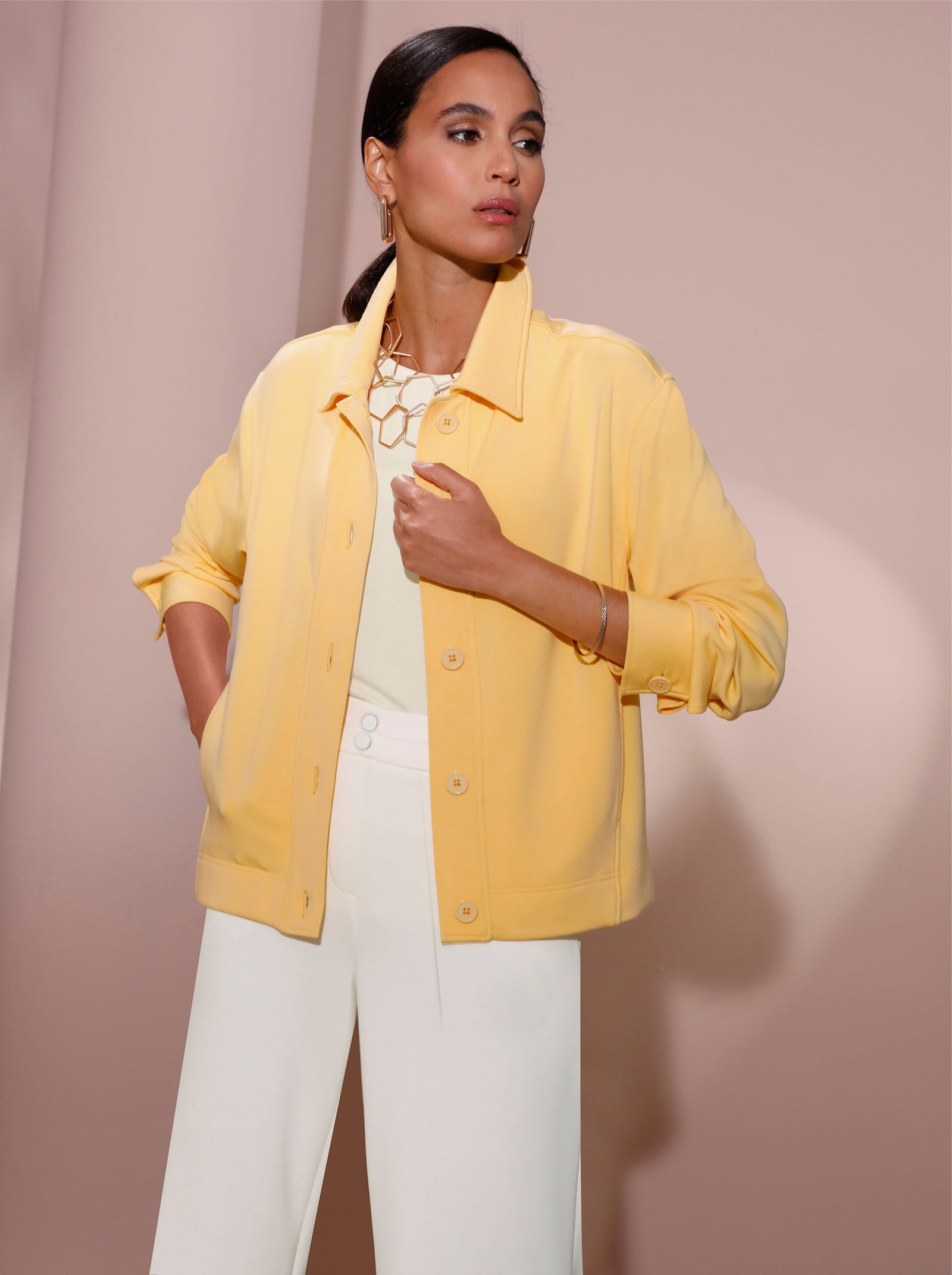 Sweatjacke mit hochwertigem Modal - gelb