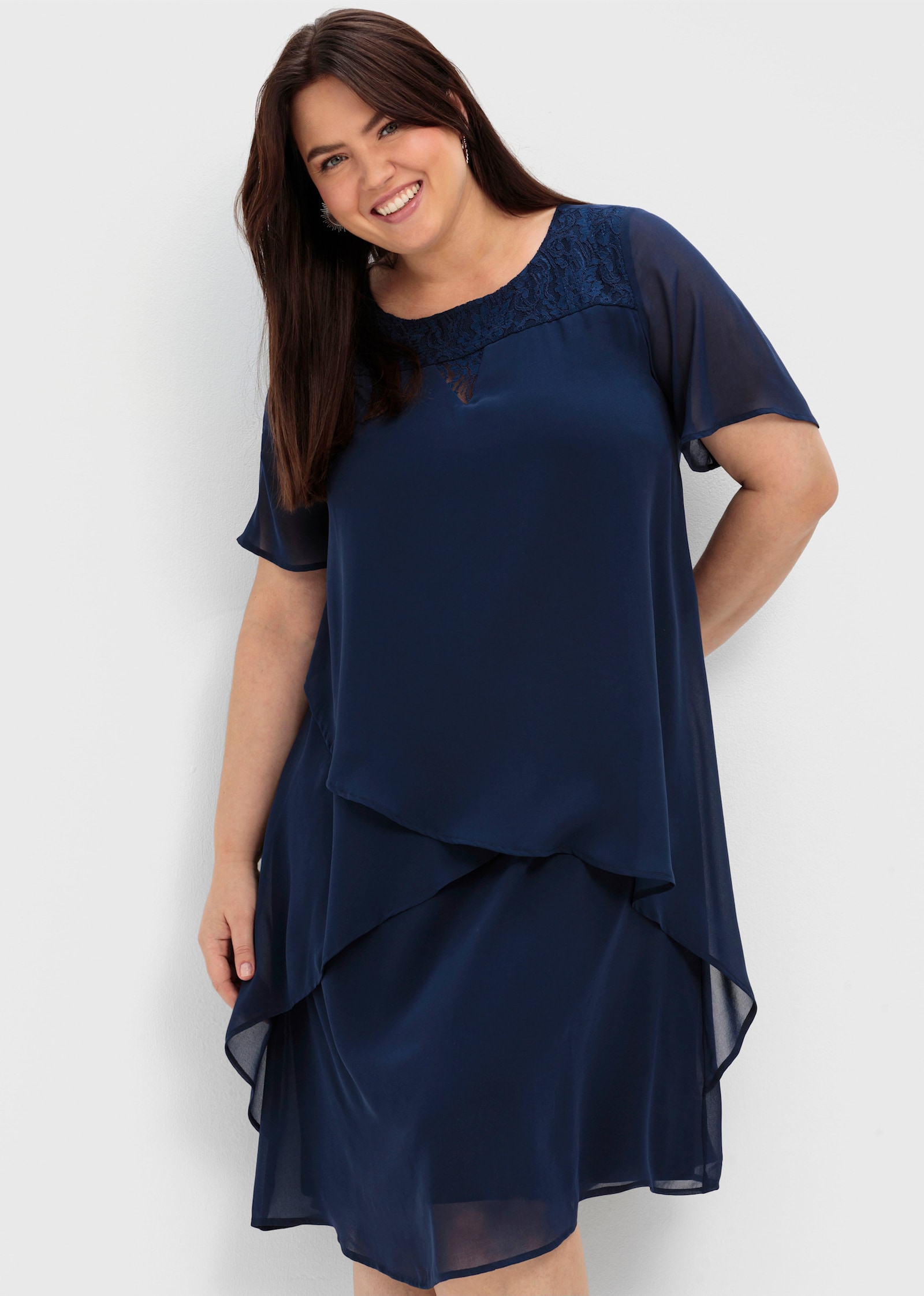 sheego Cocktailjurk van chiffon - marine