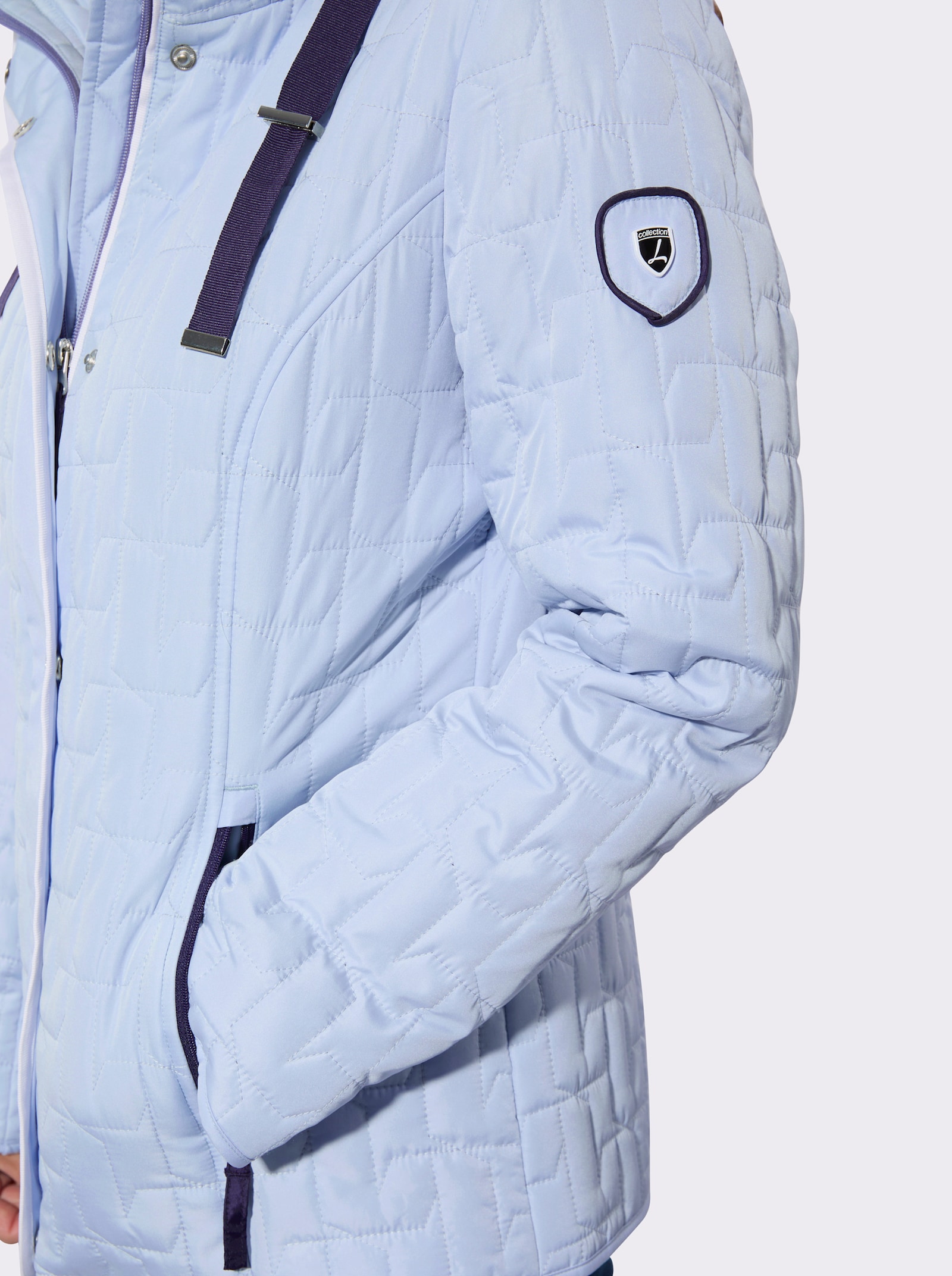 Steppjacke mit Reissverschluss-Taschen - hellblau