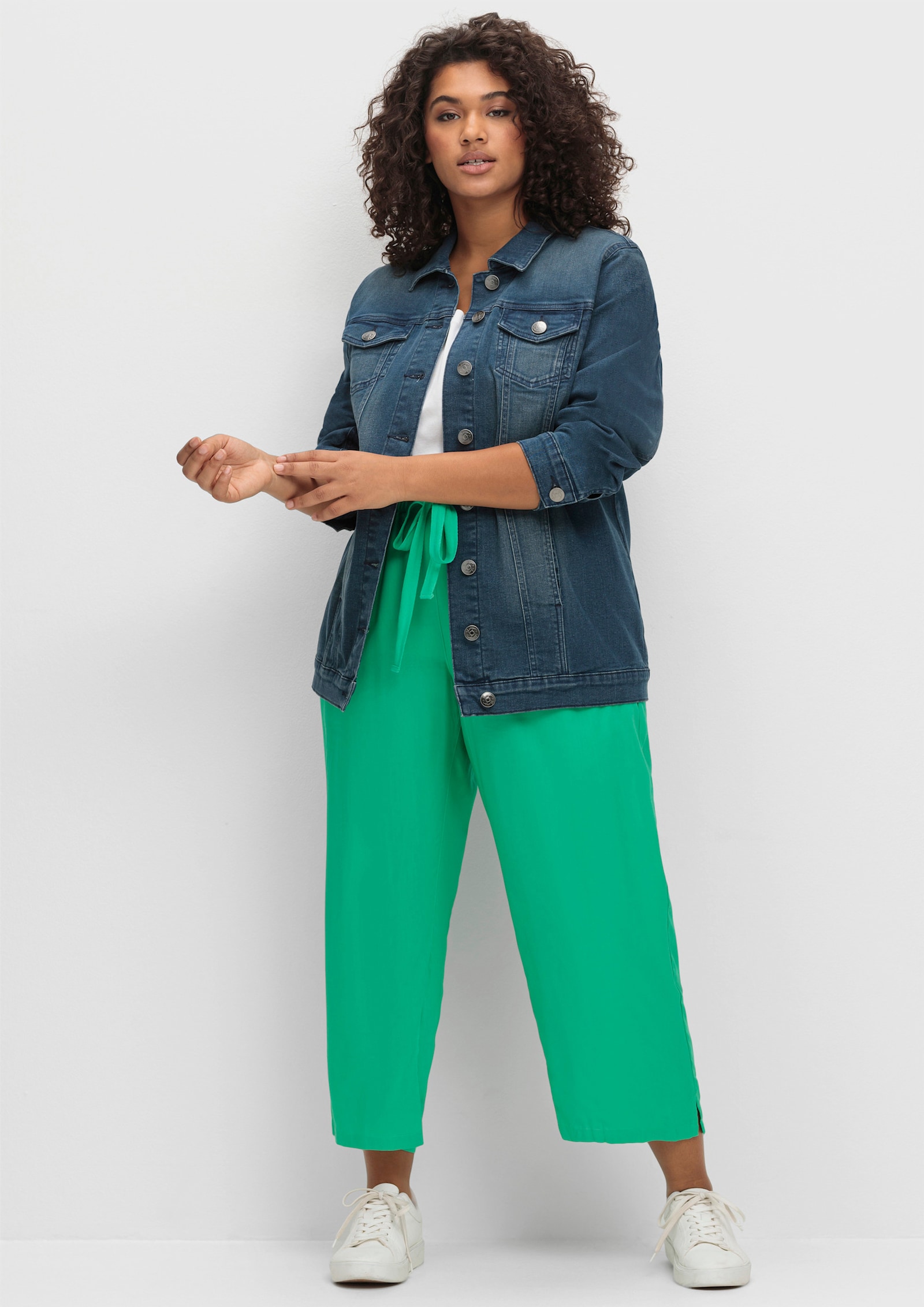 sheego Jeansjacke in taillierter Form - blue denim