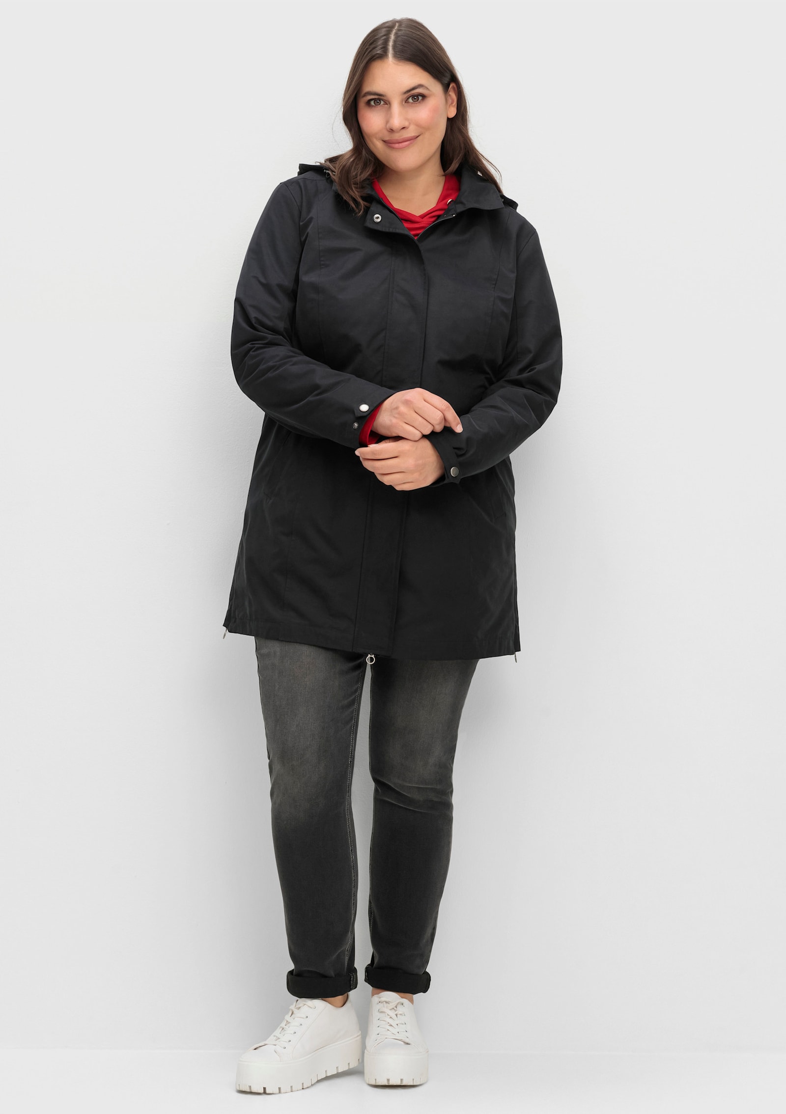 sheego Parka van waterafstotend materiaal - zwart