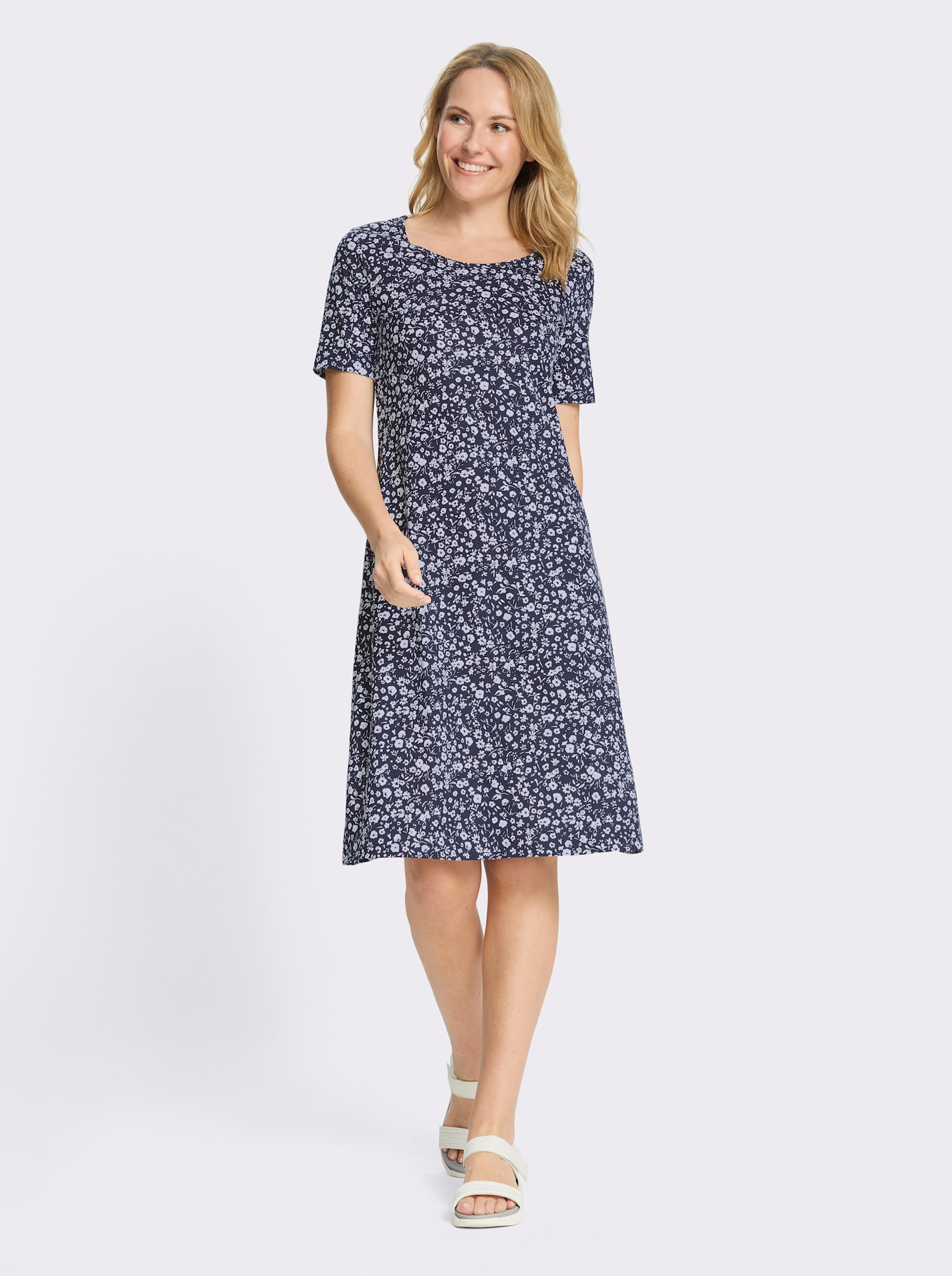 Žerzejové šaty s drobným květinovým vzorem - námořnická modrá-bílá-potisk