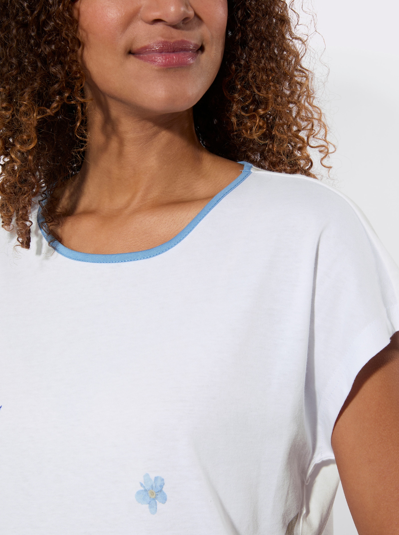 Shirt mit Blumen-Dessin - weiss-mittelblau