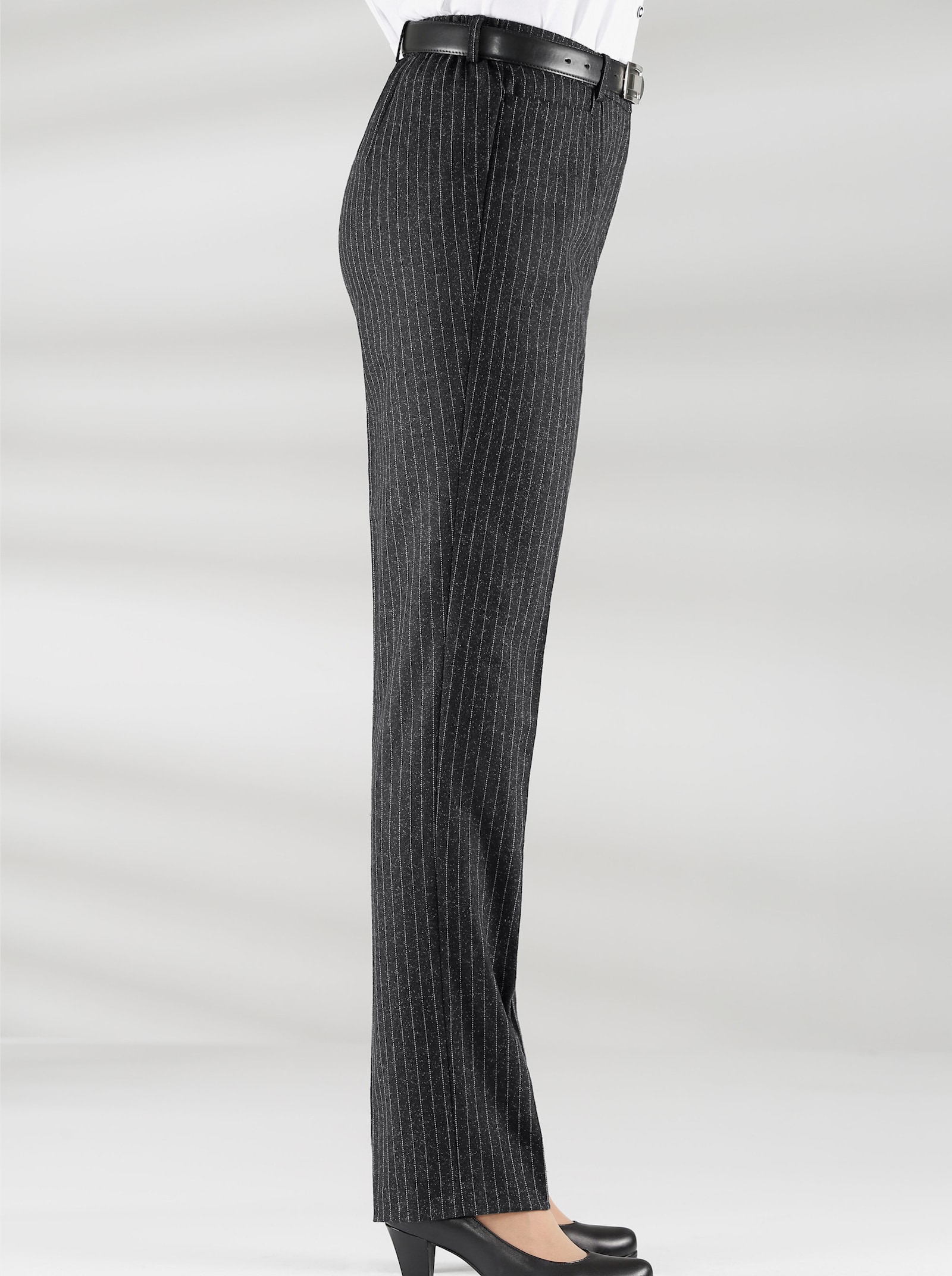 Come on Broek met persplooien en taillenaden - zwart-witte krijtstrepen