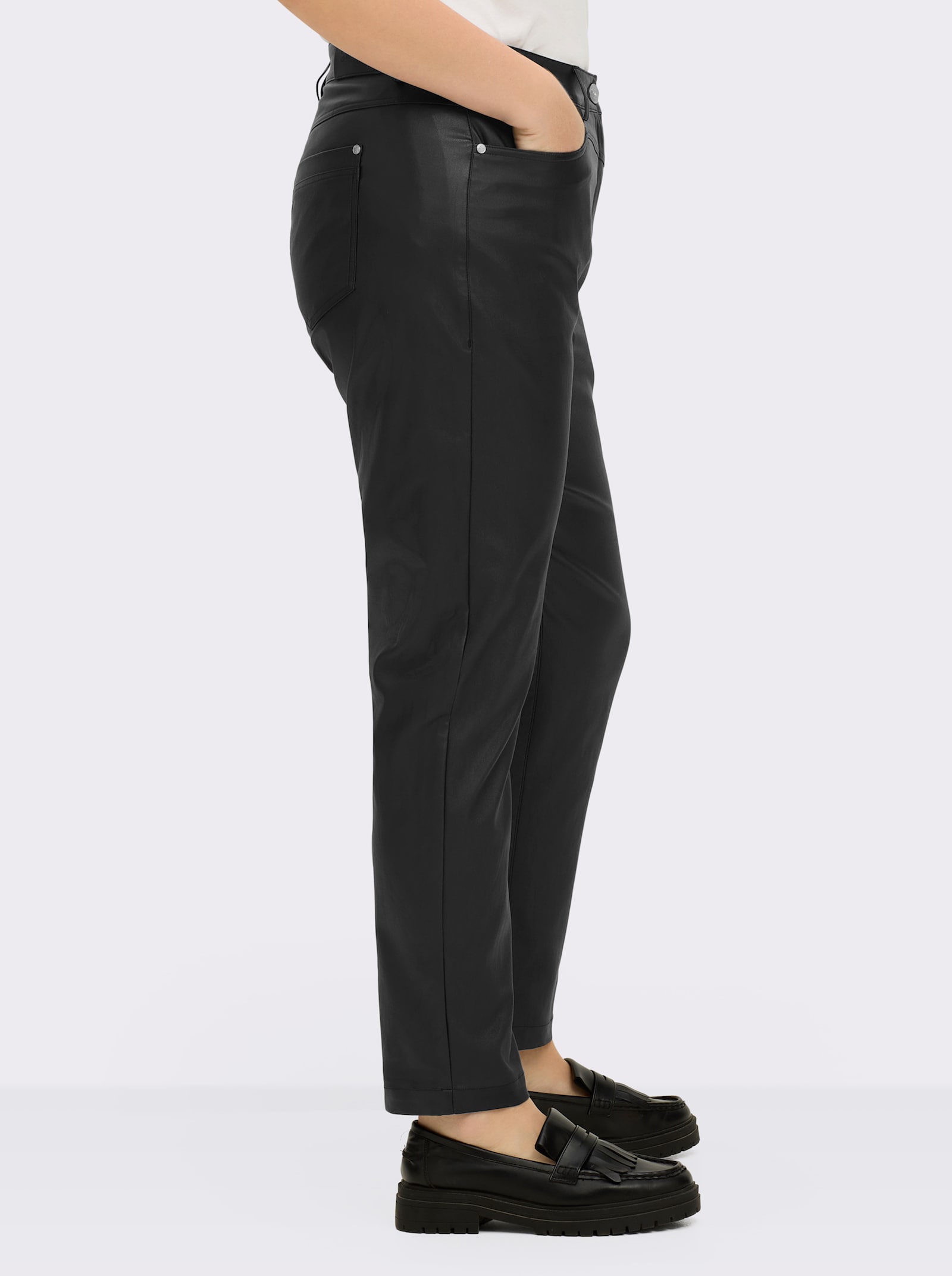 sheego Broek van imitatieleer met rechte pijpen - zwart