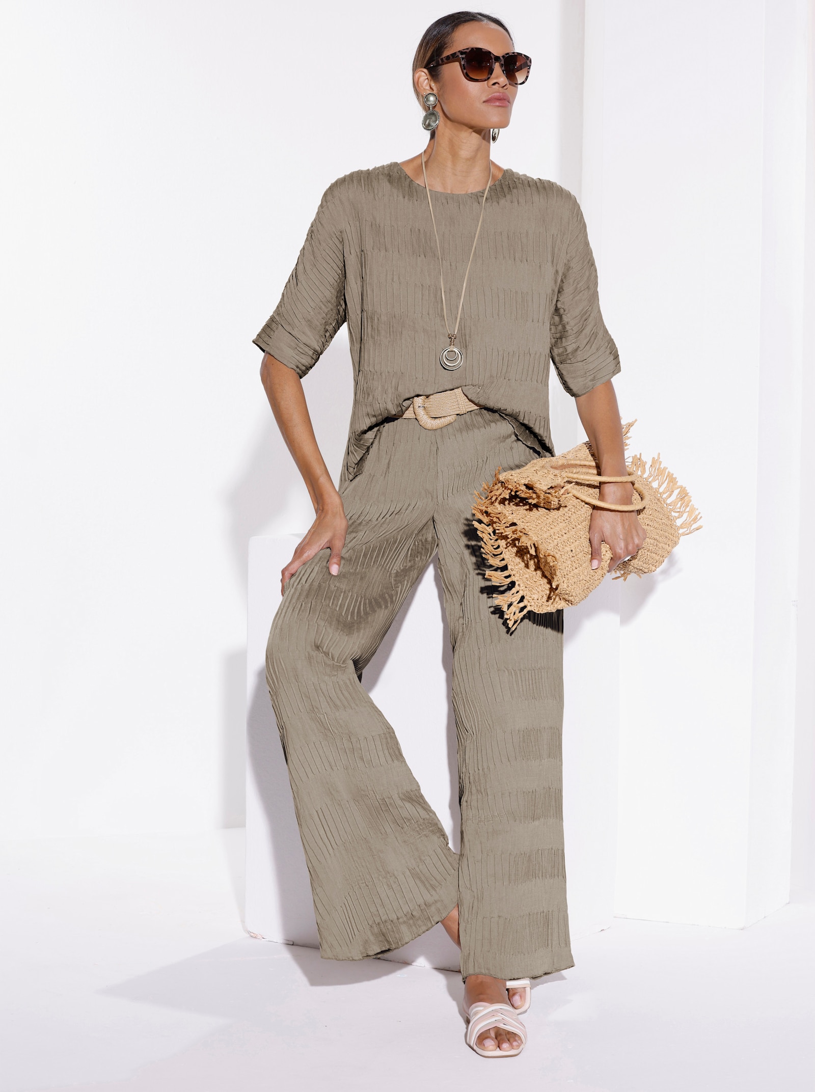 Schlupfhose mit weiten Beinen - sesam