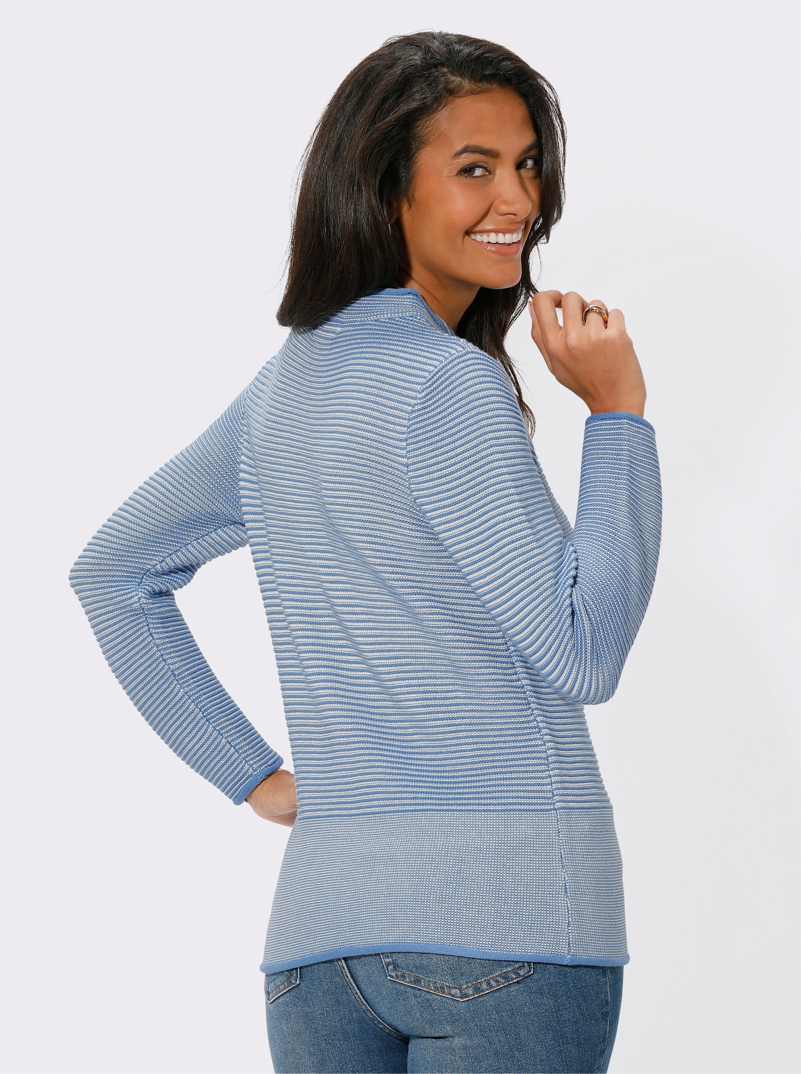 Stehkragenpullover im Linksstrick-Dessin - mittelblau-ecru-geringelt