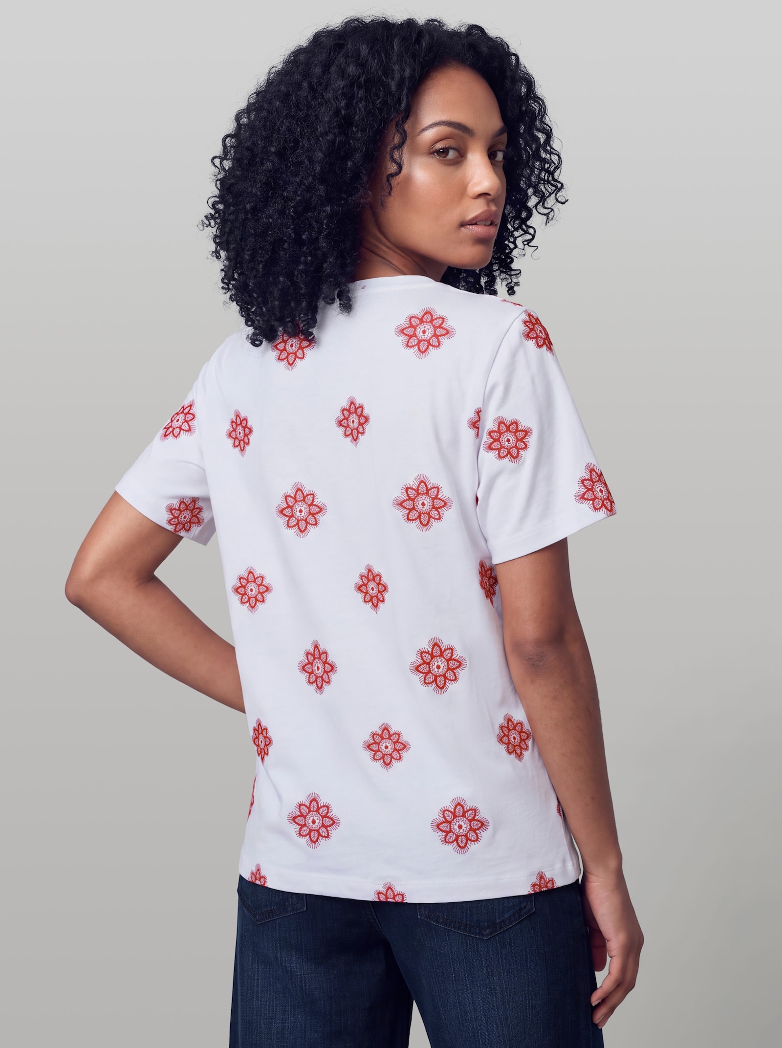 heine Kurzarmshirt mit Blumen-Stickereien - weiß-erdbeere-gemustert