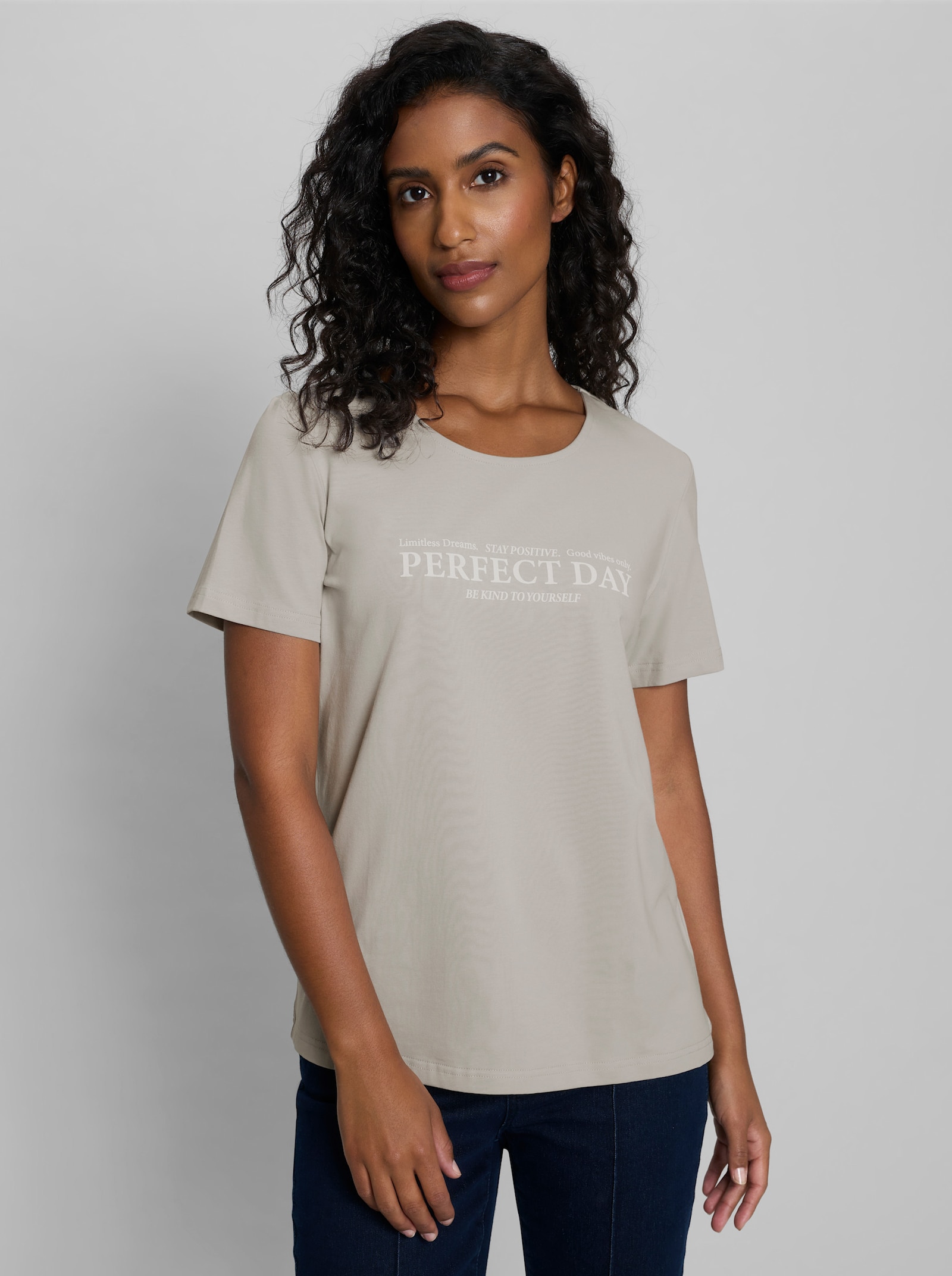 heine Shirt mit Schriftzug - hellgrau