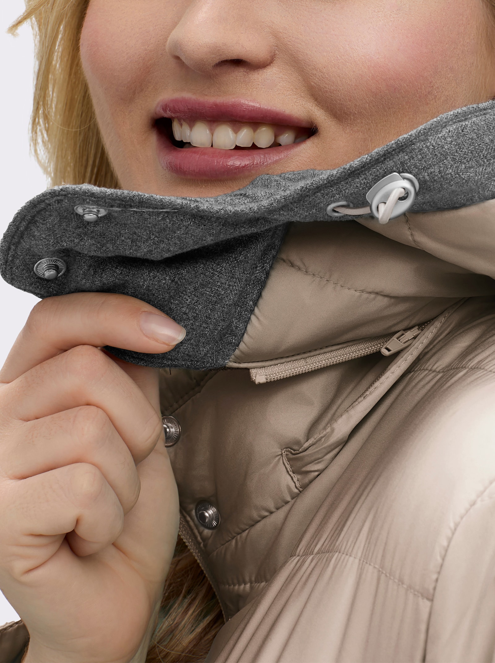 Steppjacke mit abnehmbarer Kapuze - sesam