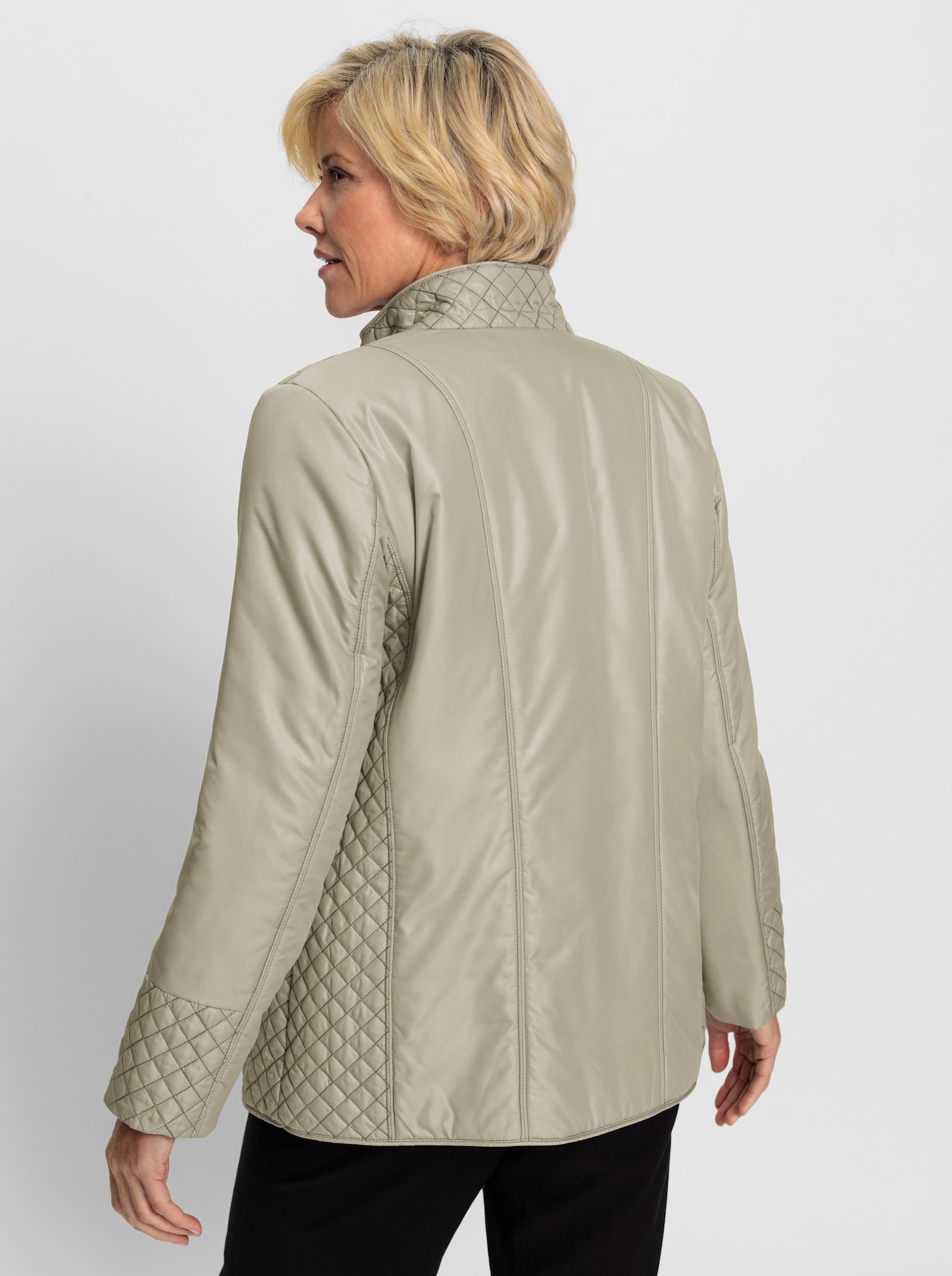 Steppjacke mit Teilungsnähten - schlamm