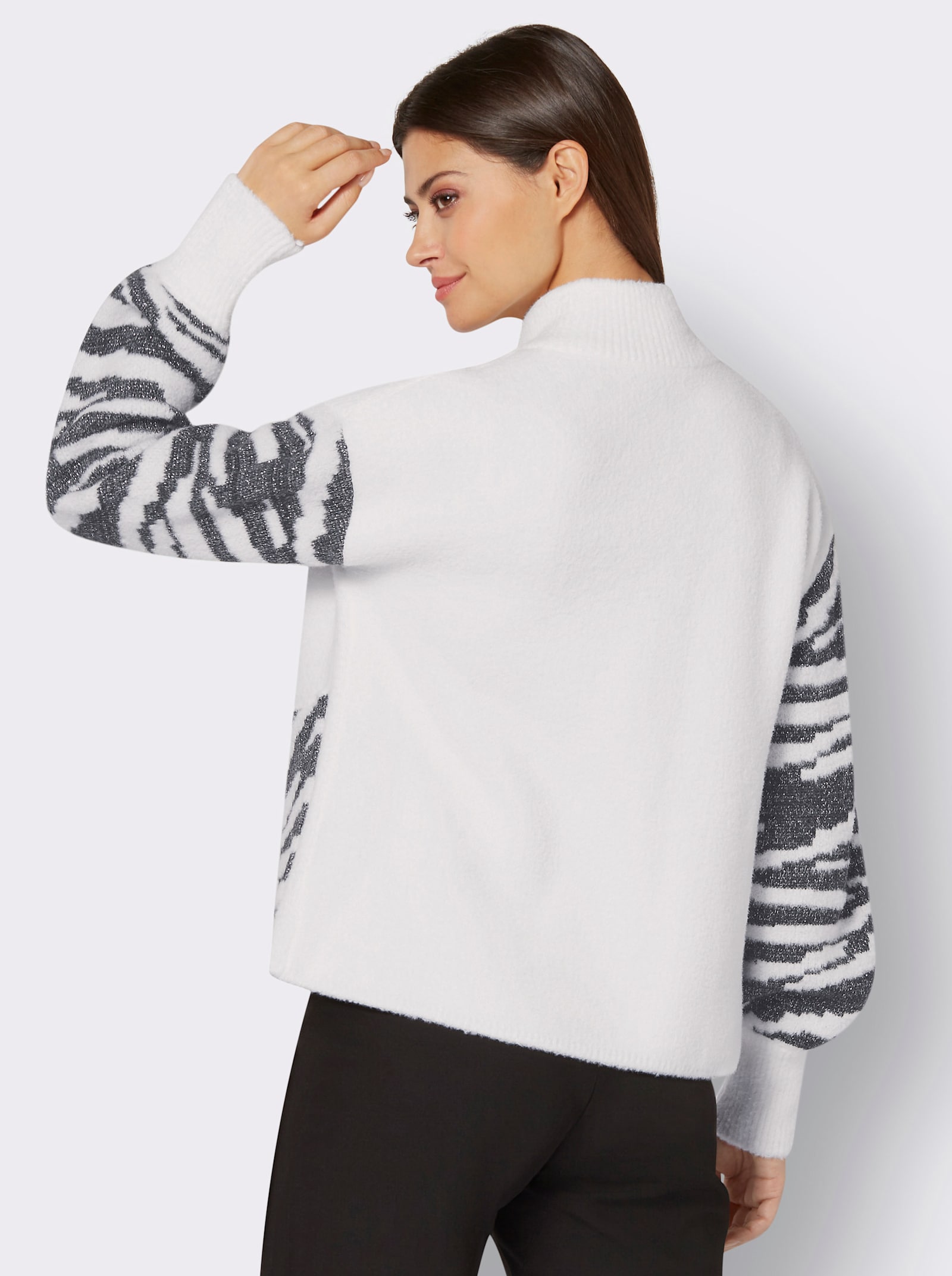 Jacquardstrickjacke in kurzer Form - ecru-graphit-gemustert