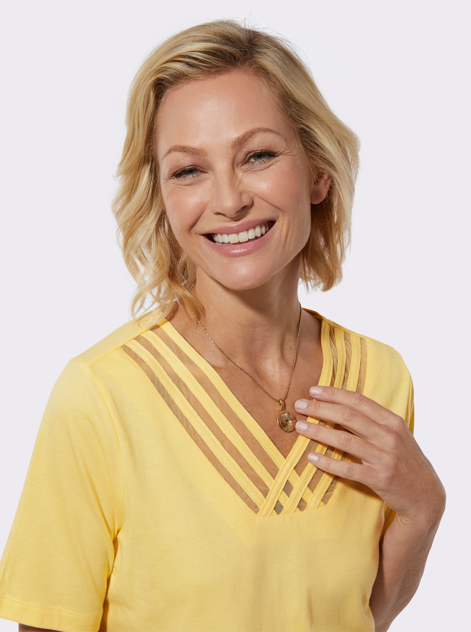 Kurzarmshirt mit V-Ausschnitt - zitrone