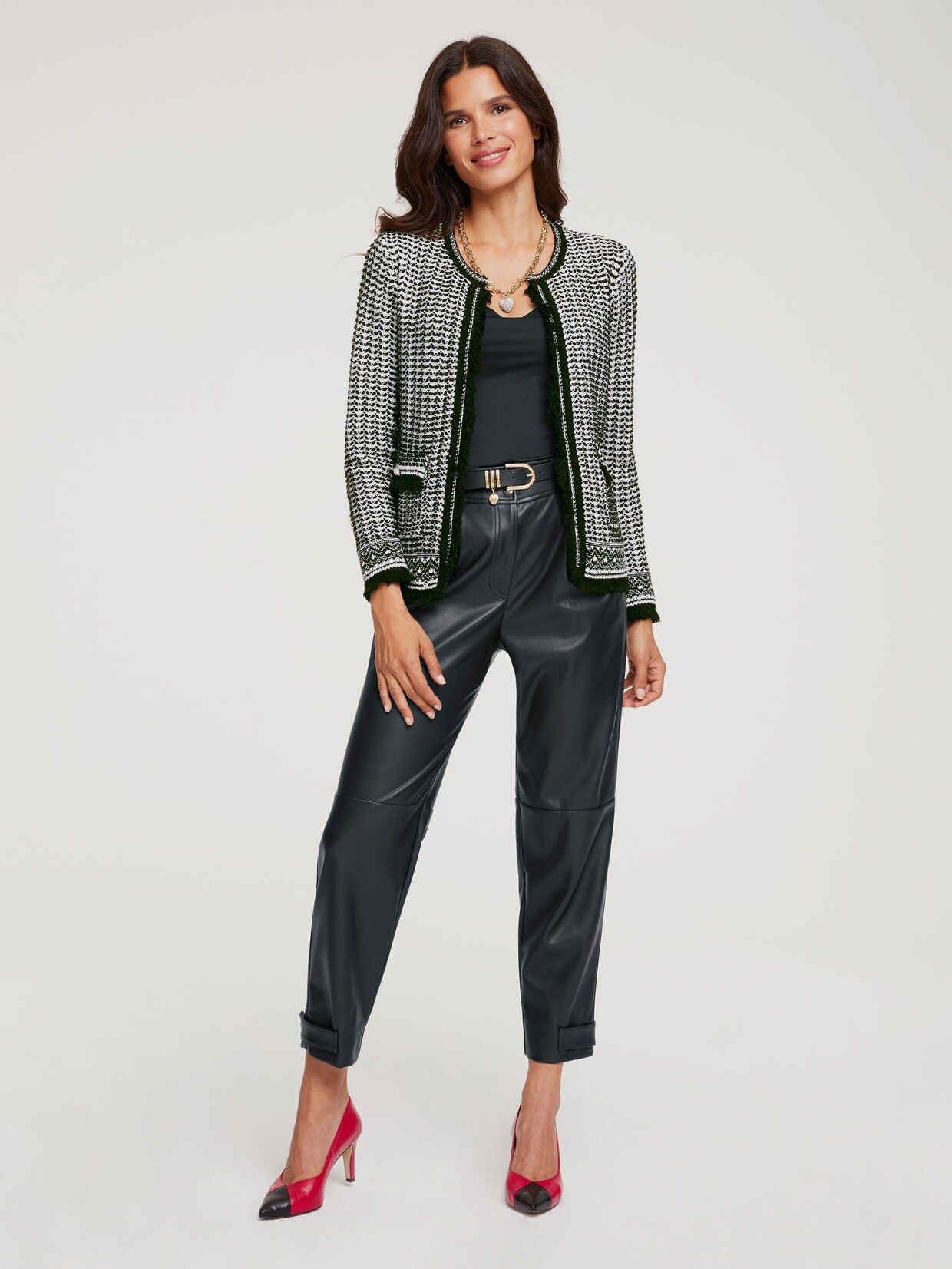 Ashley Brooke Strickjacke - schwarz-ecru