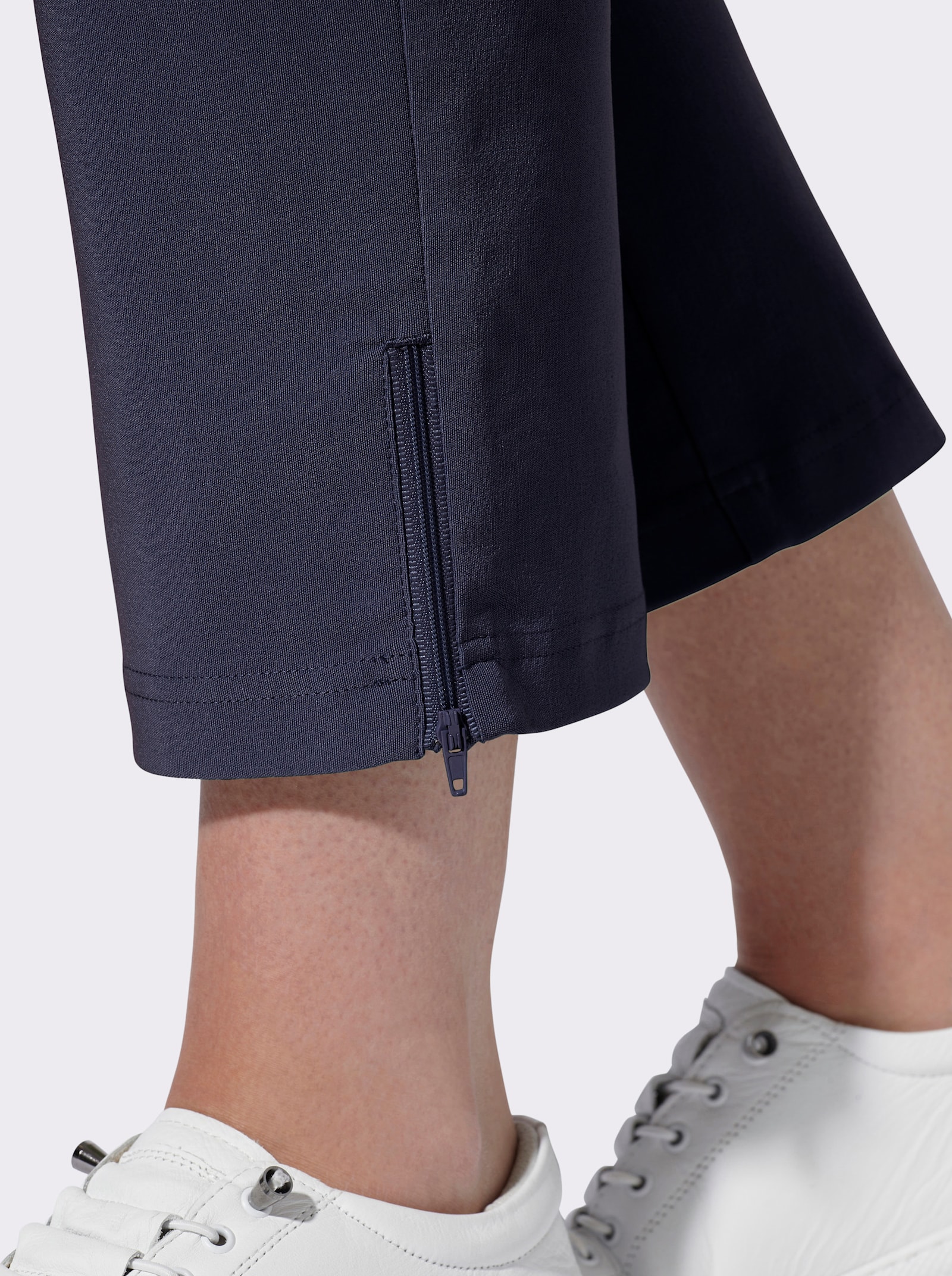 7/8-broek met ritssluitingen aan de zoom - marine
