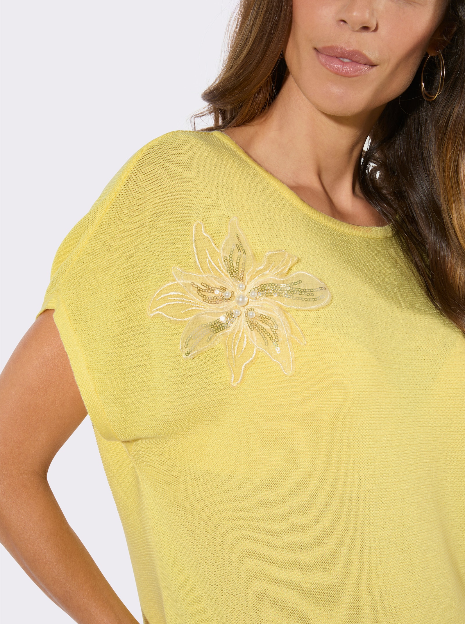 Kurzarmpullover mit Blüten-Applikation - zitrone