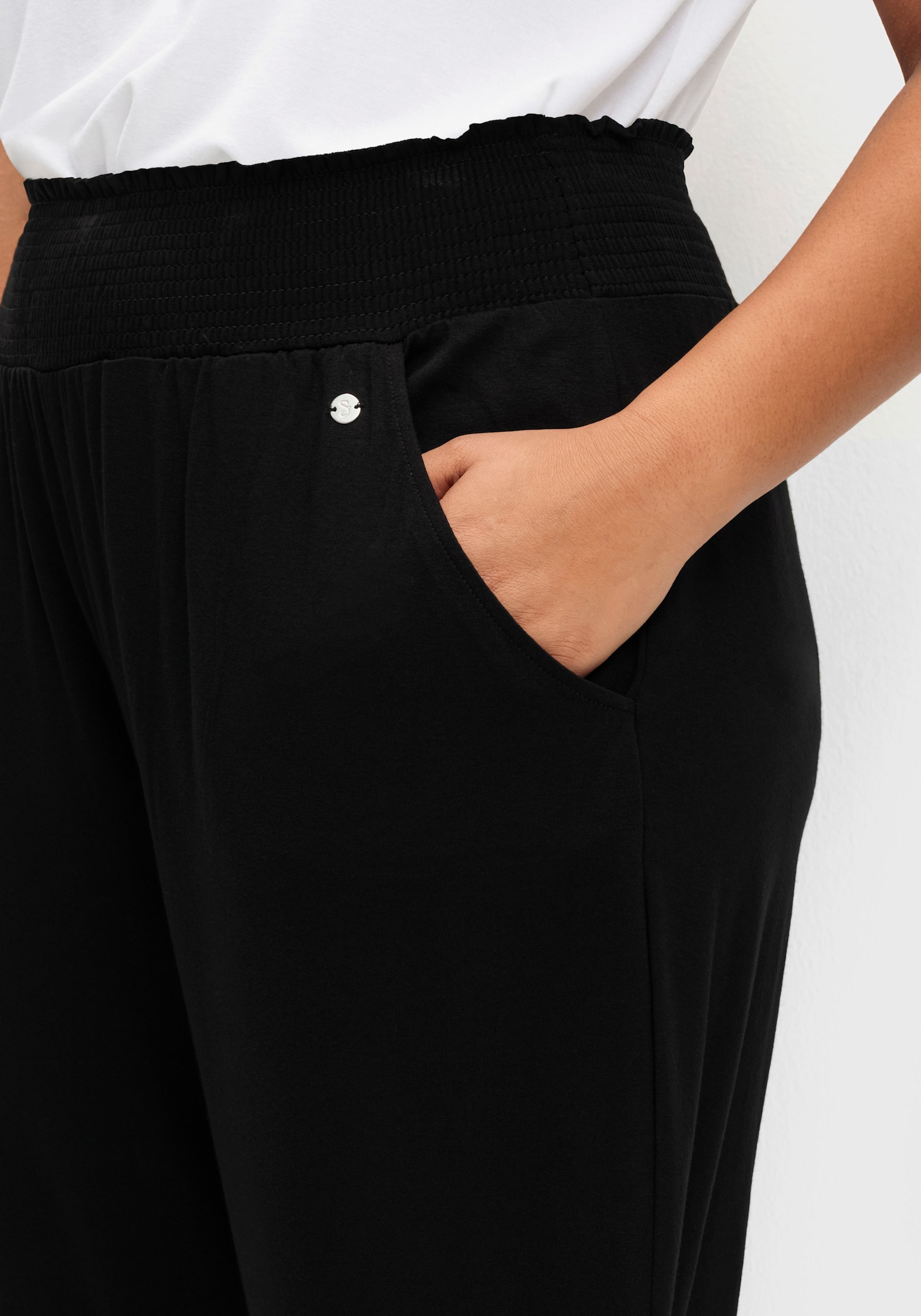 sheego Schlupfhose mit breitem Smokbund, weite Form - schwarz