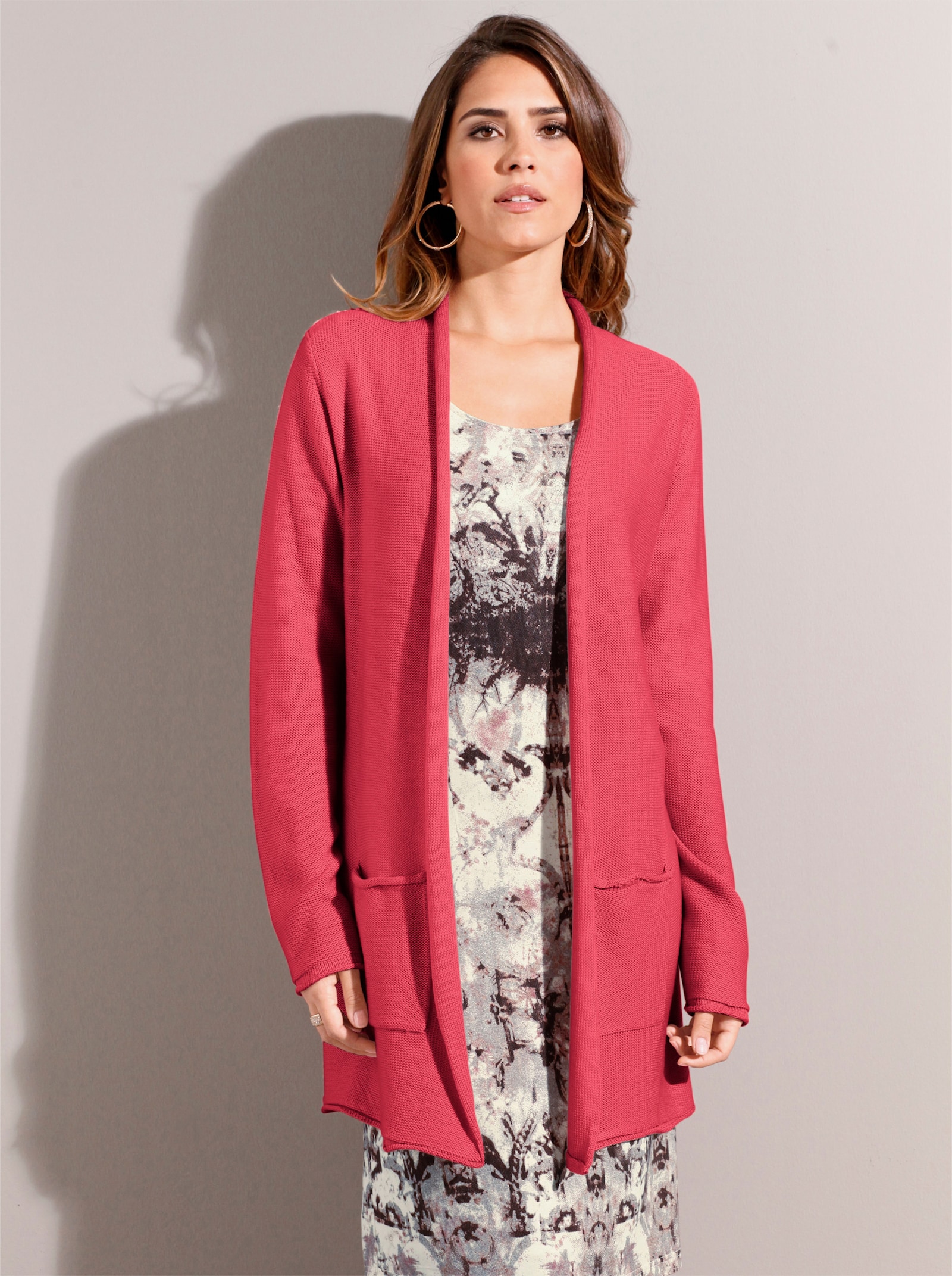 Strickjacke in langer, offener Form - rot