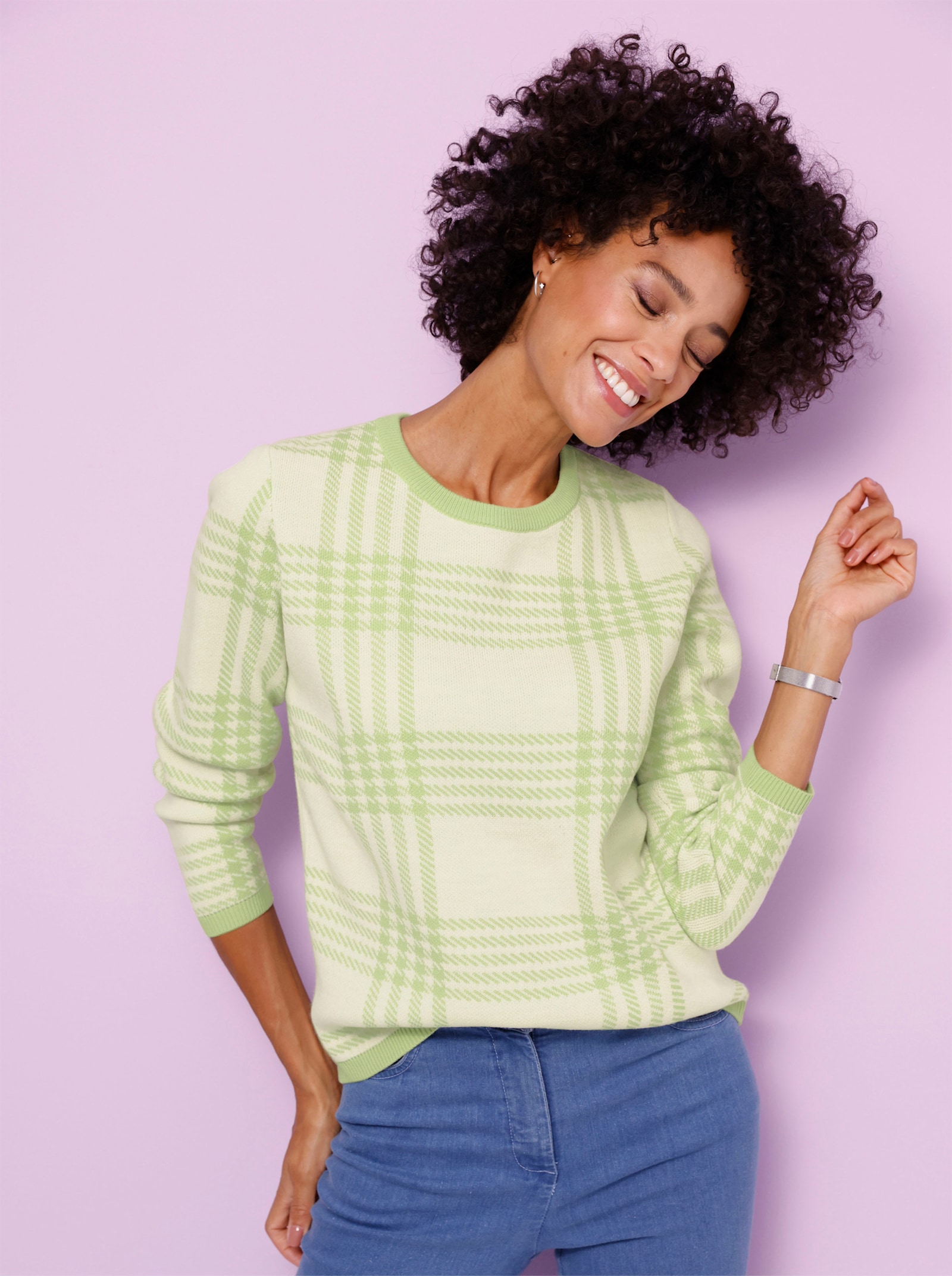 Pullover met ronde hals in een geruit jacquardpatroon - resedagroen/ecru gedessineerd