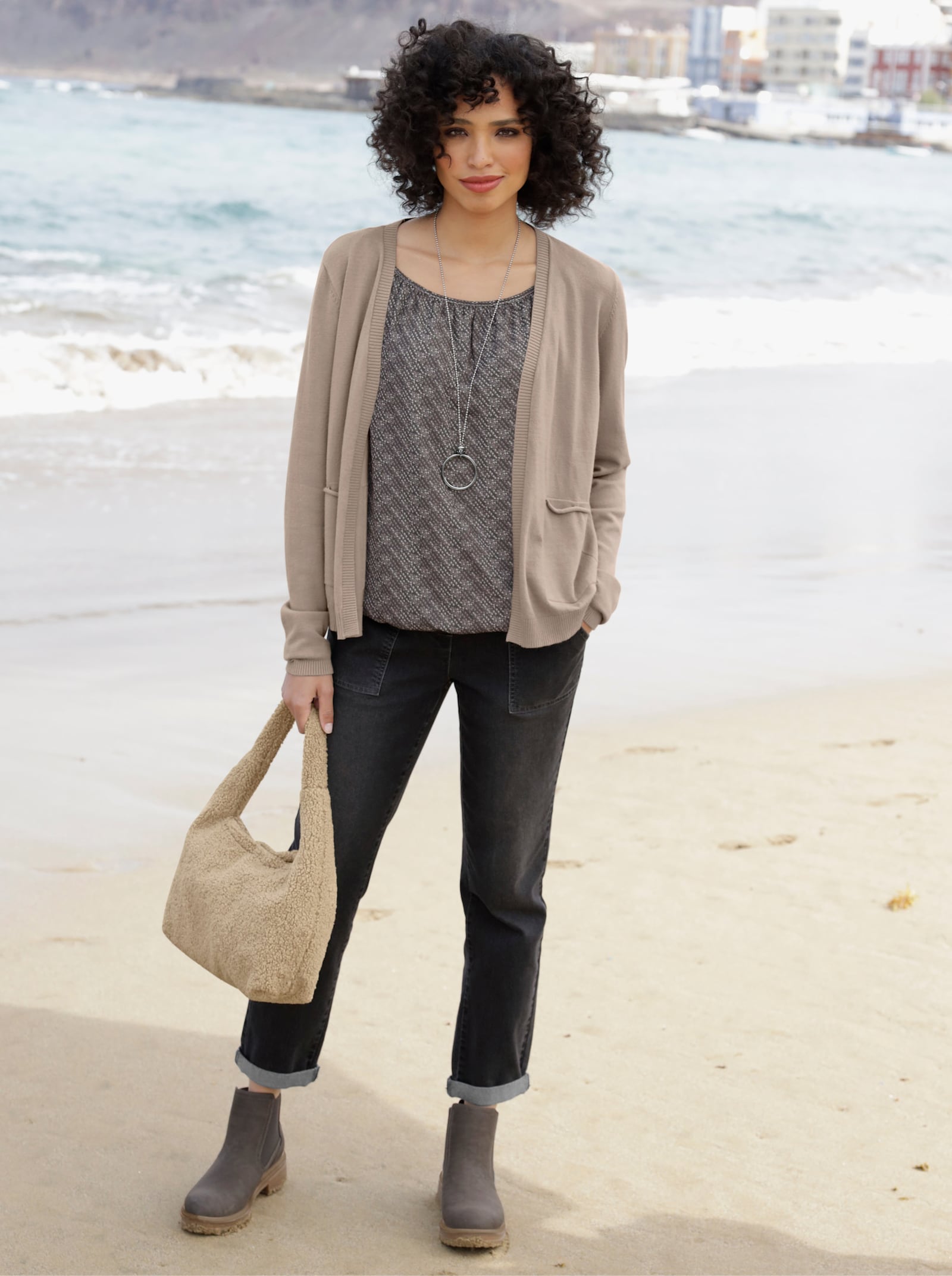 heine Feinstrickjacke mit Taschen - sesam