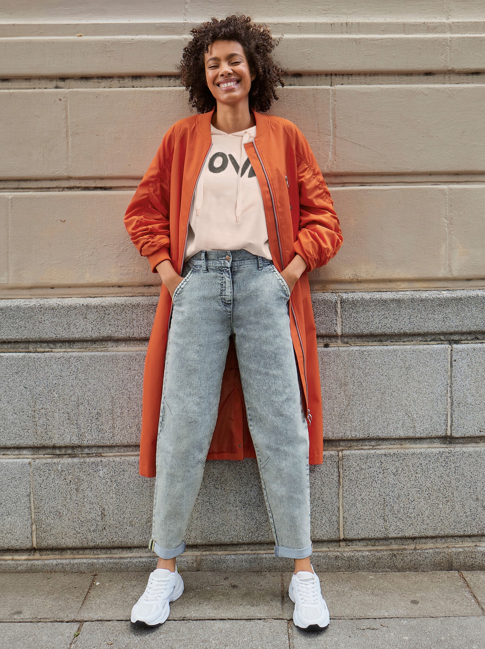 Jean style Mom - bleu blanchi