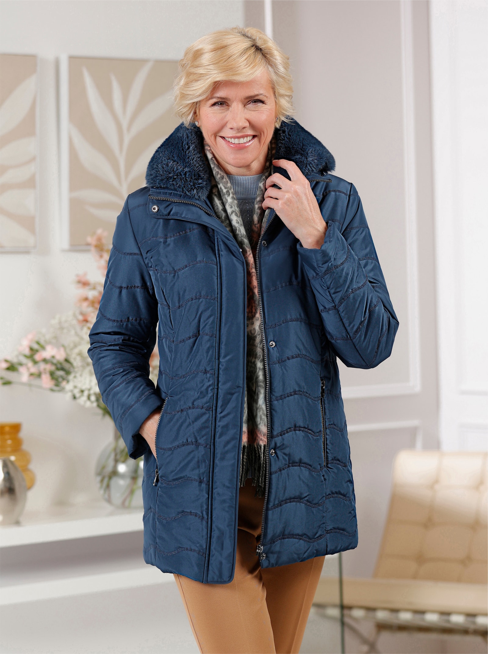 Steppjacke mit Pelz-Imitat-Besatz - dunkelblau