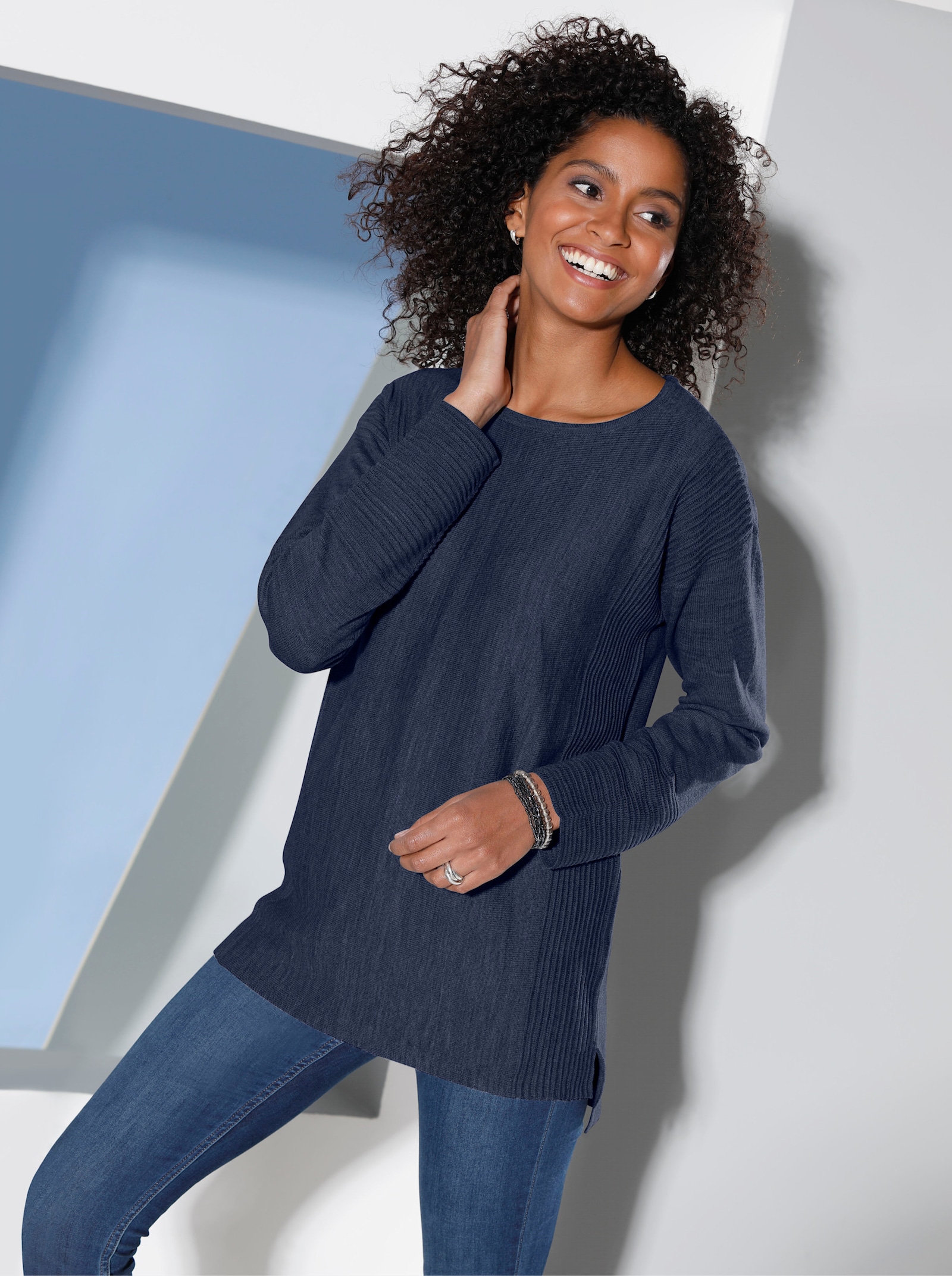 Pullover met ronde hals en ribdetails - marine