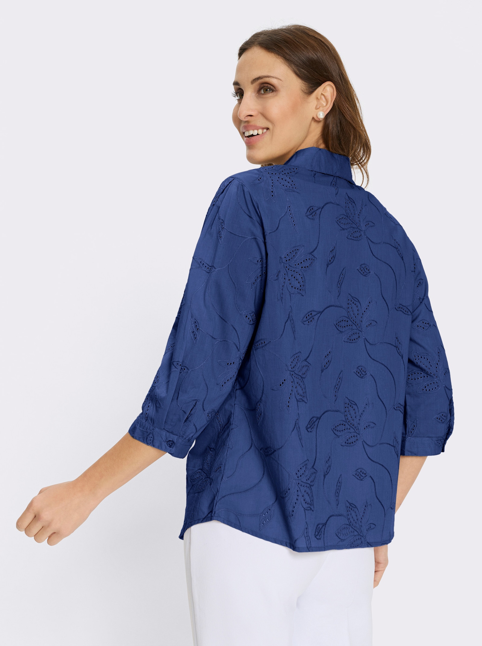 Bavln. blúzka s madeirovou výšivkou - Kráľovská modrá