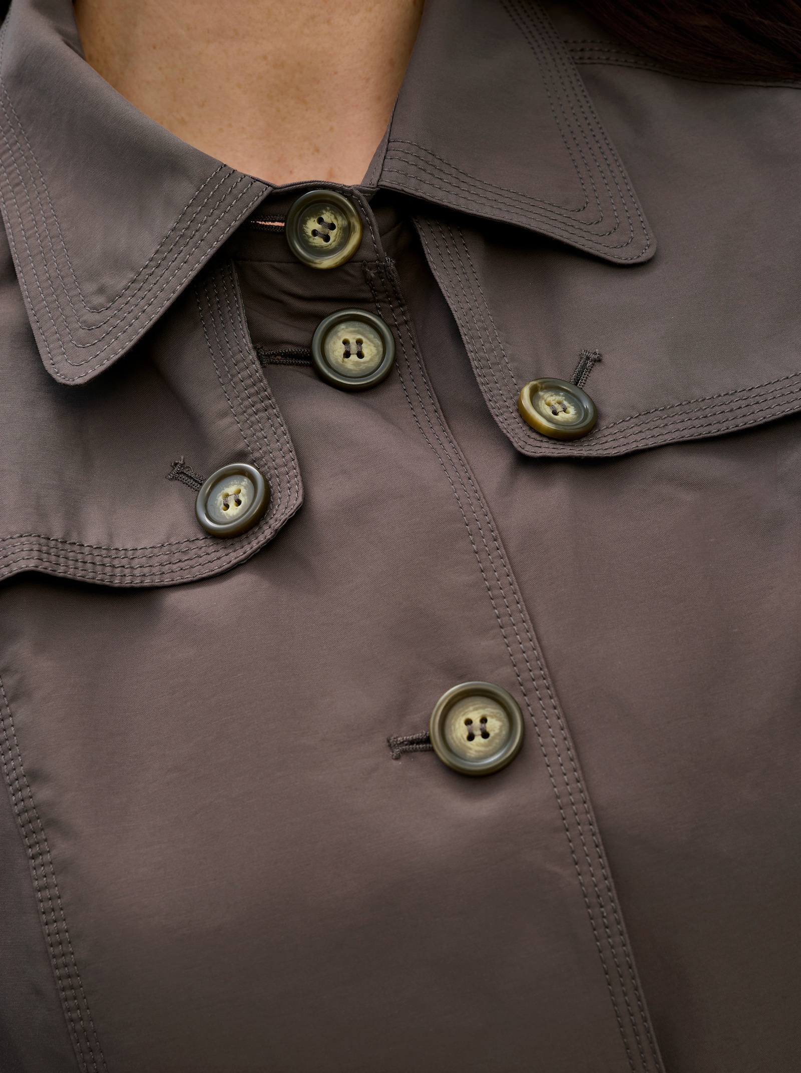 Kurzmantel in Trenchcoat-Optik - taupe