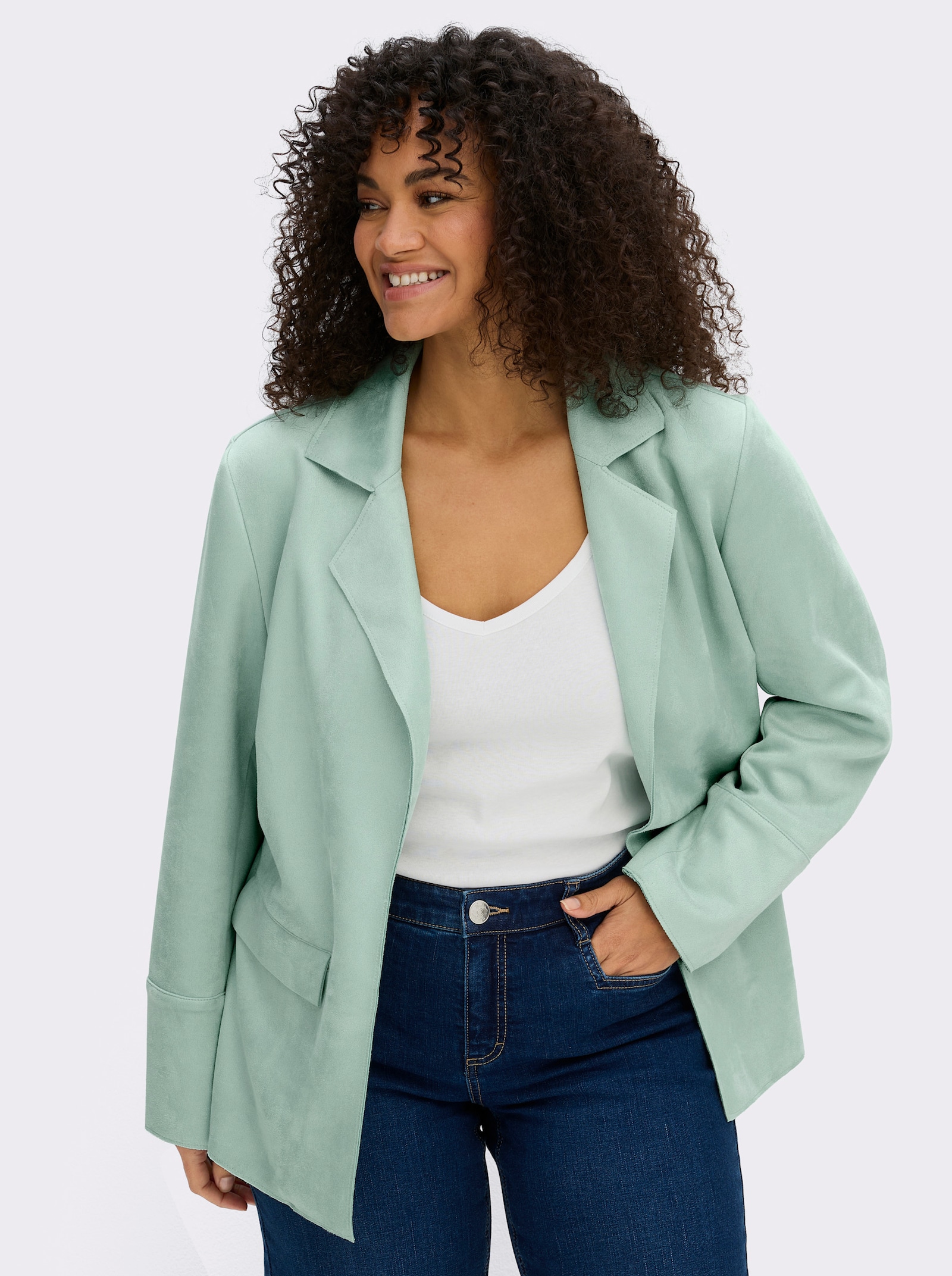 sheego Kurzblazer aus Veloursleder-Imitat - kalkmint