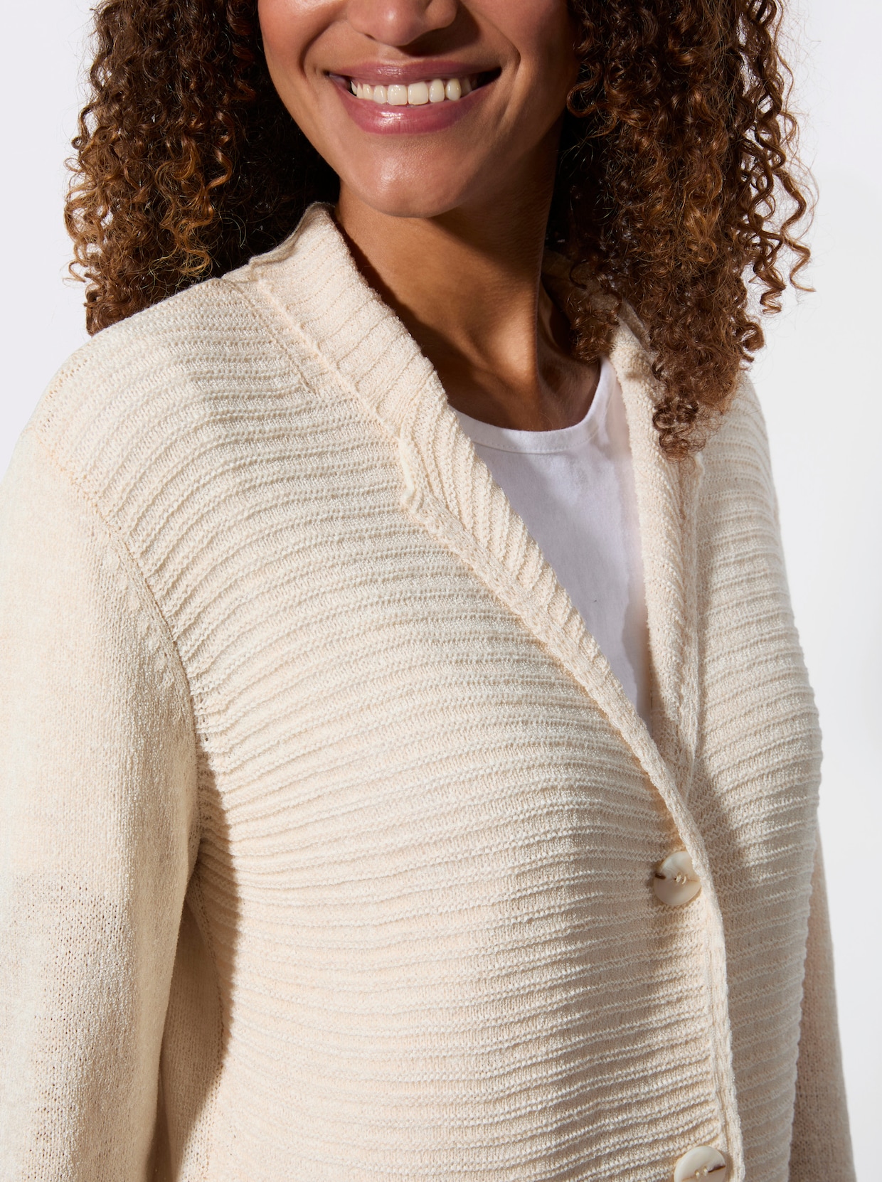 Strickjacke mit Reverskragen - champagner-elfenbein