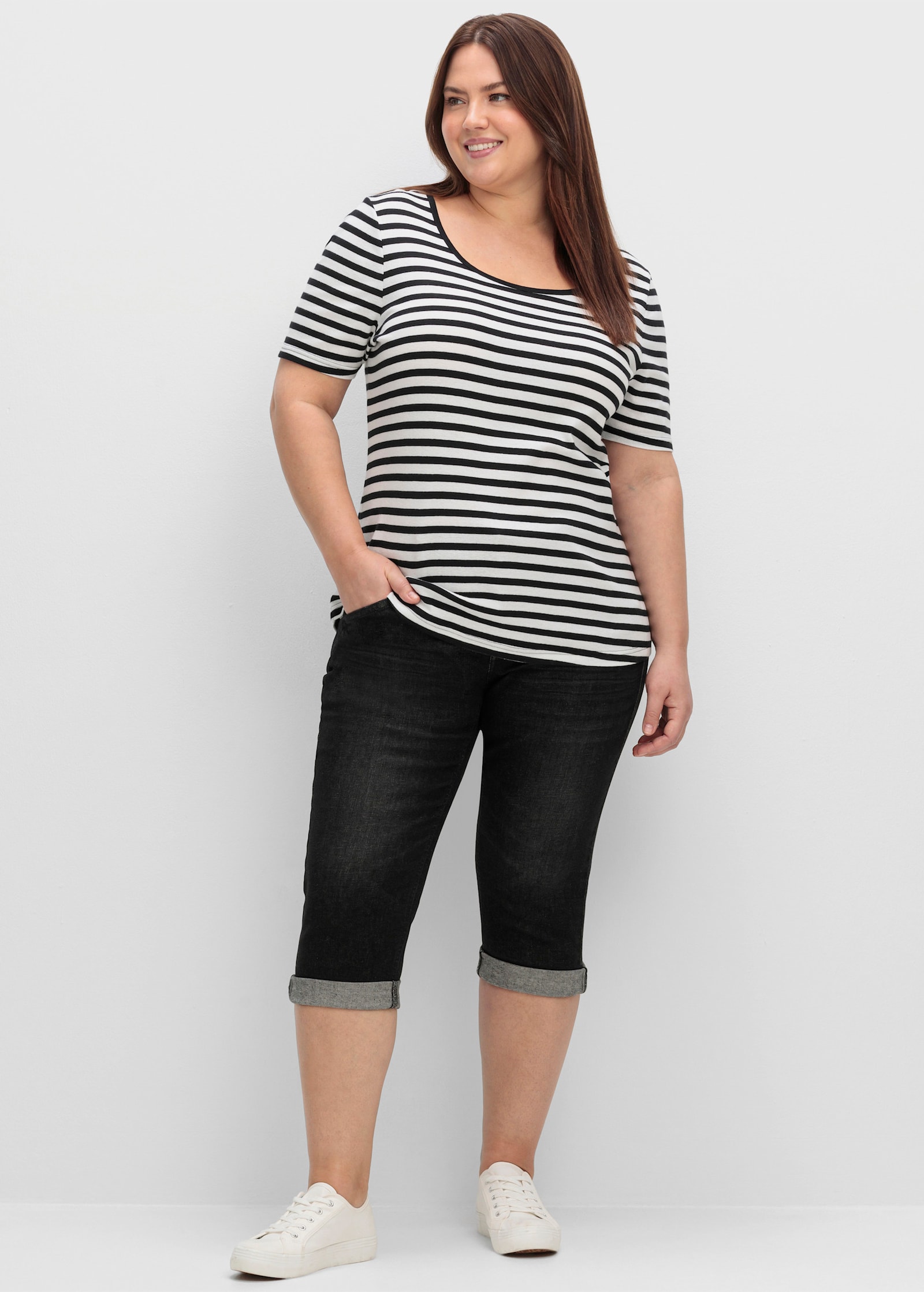 sheego Capri-jeans met used-effecten - black denim