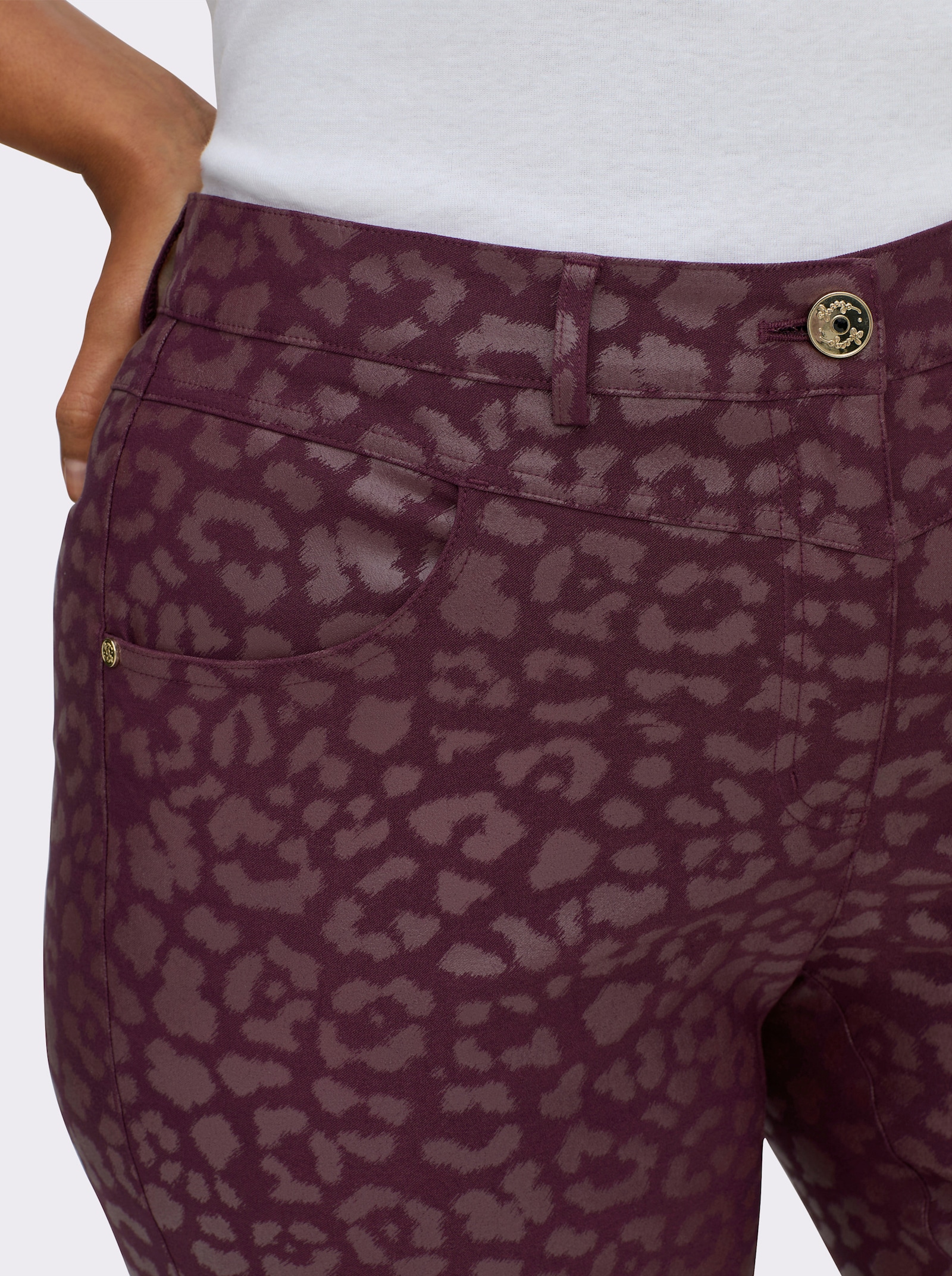 sheego Bengalinhose mit beschichtetem Leo-Print - burgund-bedruckt