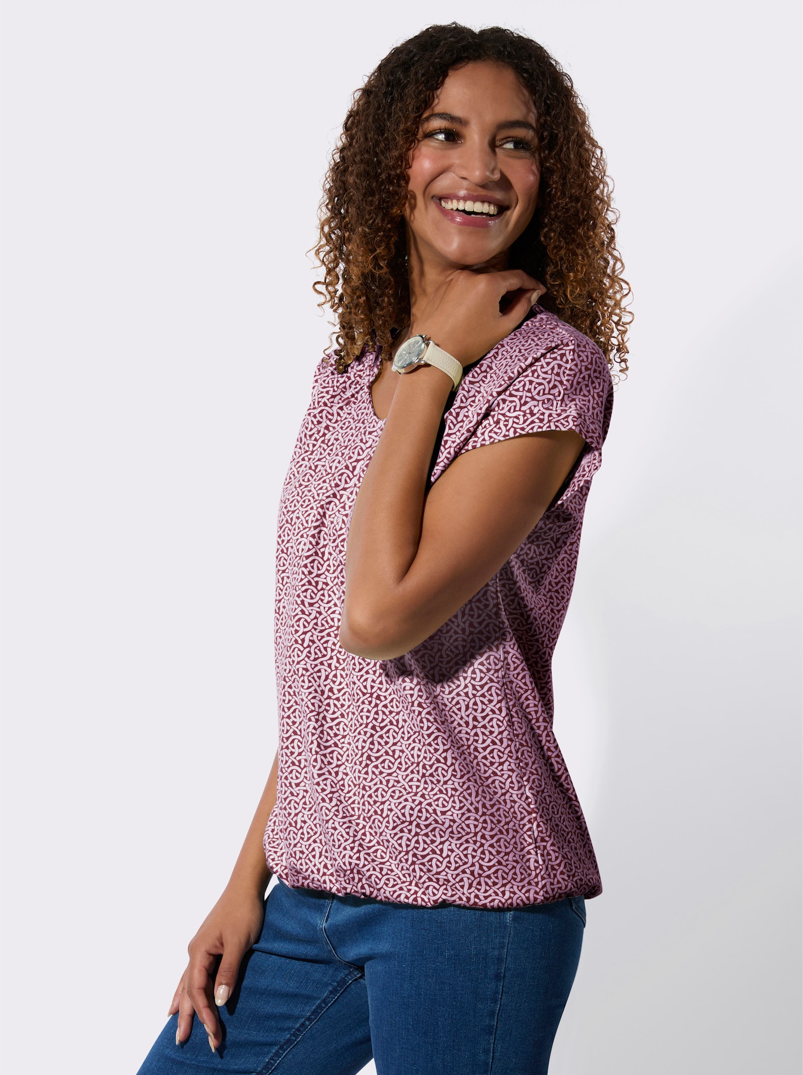 Kurzarmshirt mit kleinen Raffungen - kirsche-ecru-bedruckt