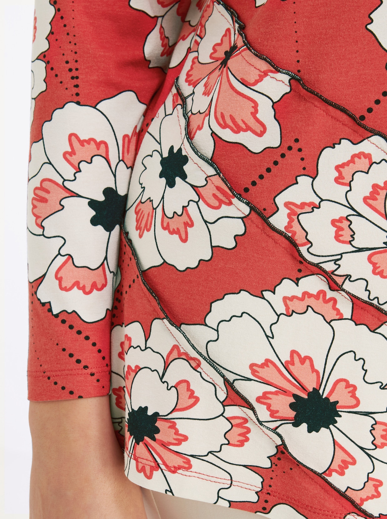 sheego T-shirt long avec ourlet asymétrique - fraise-corail imprimé