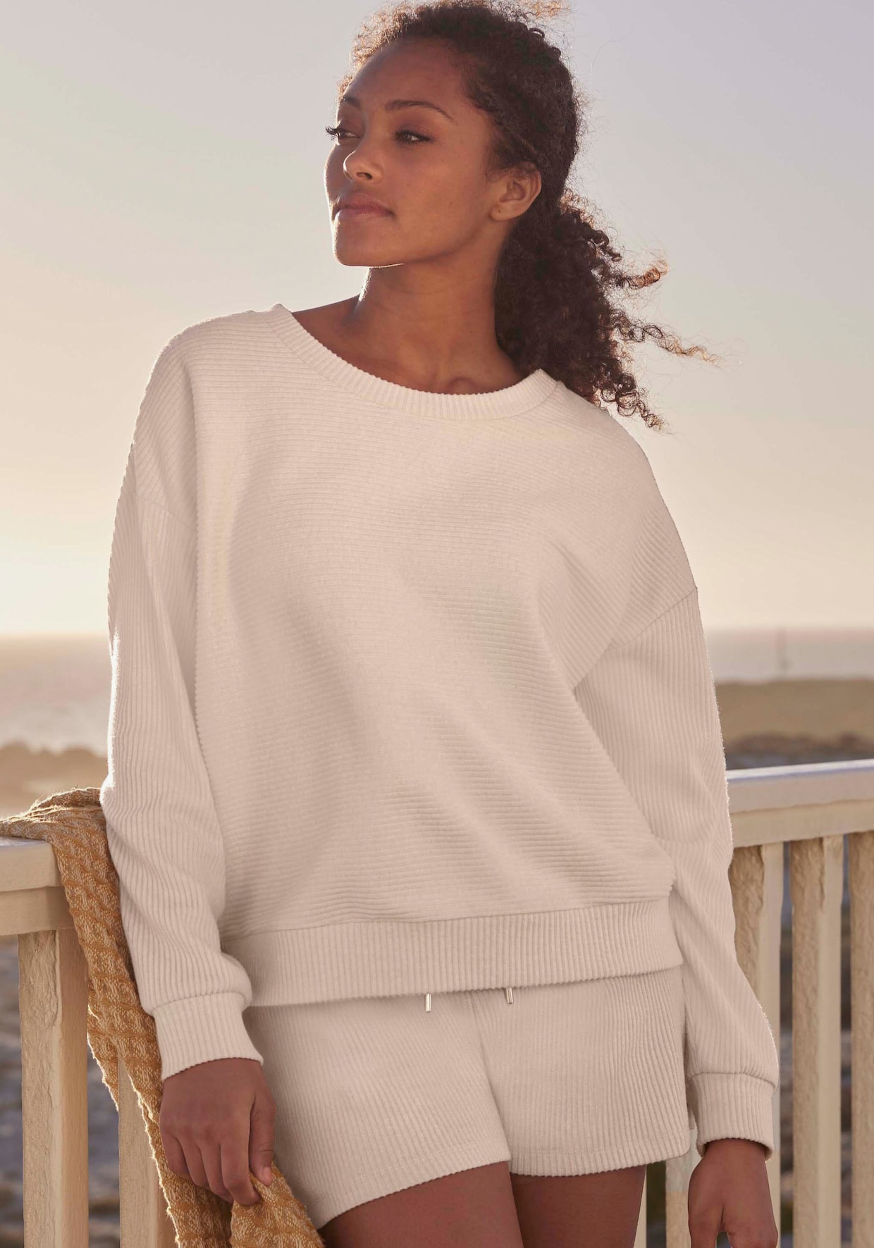 s.Oliver Sweatshirt - creme