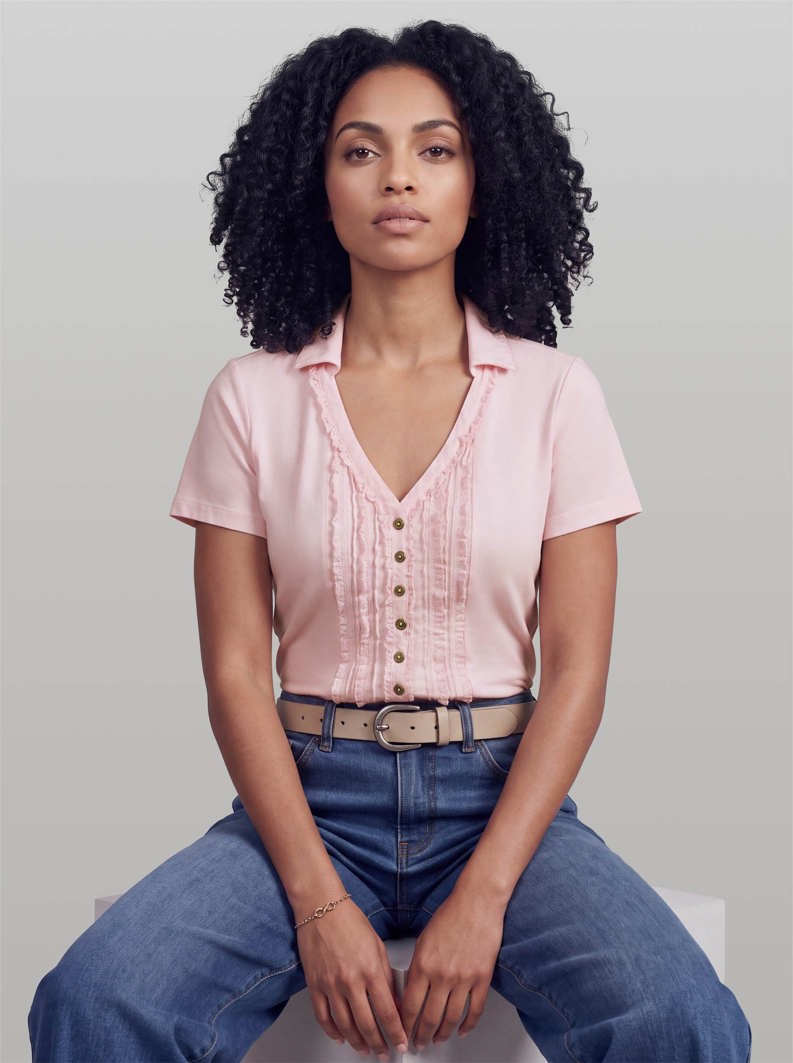 heine V-Shirt mit Rüschen - hellrosé