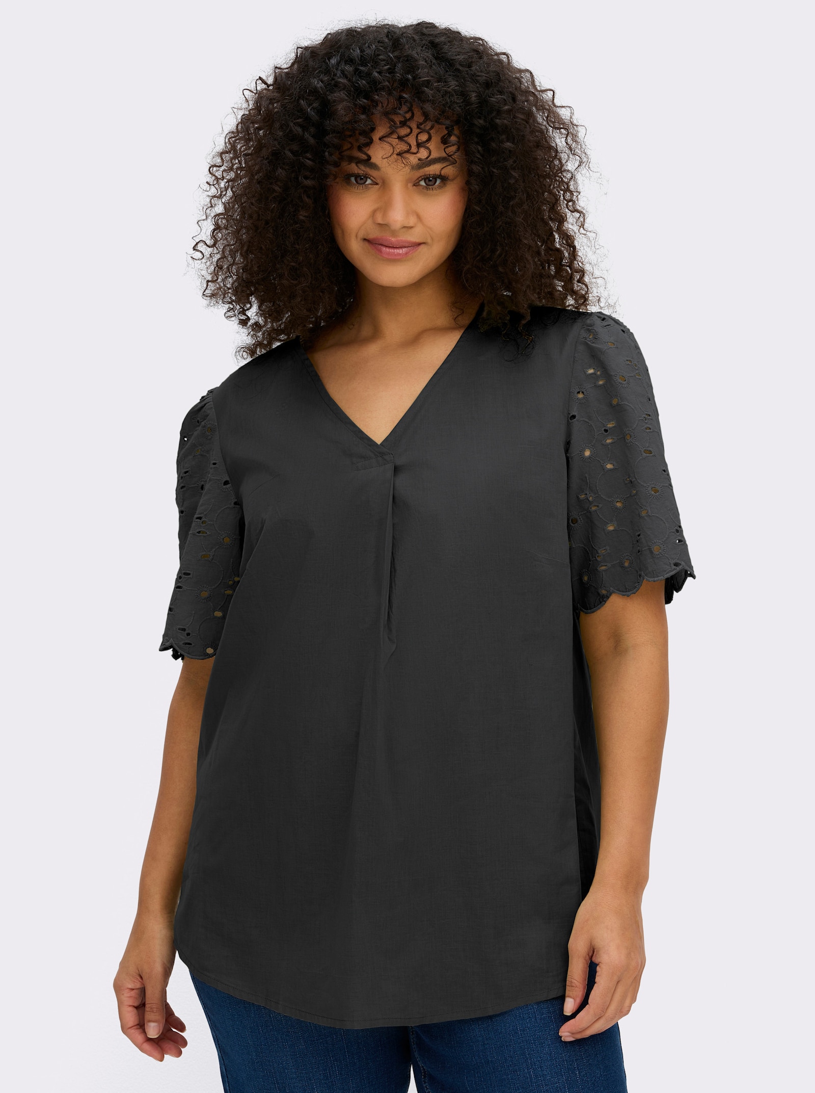 sheego Tunika mit Lockstickerei - schwarz