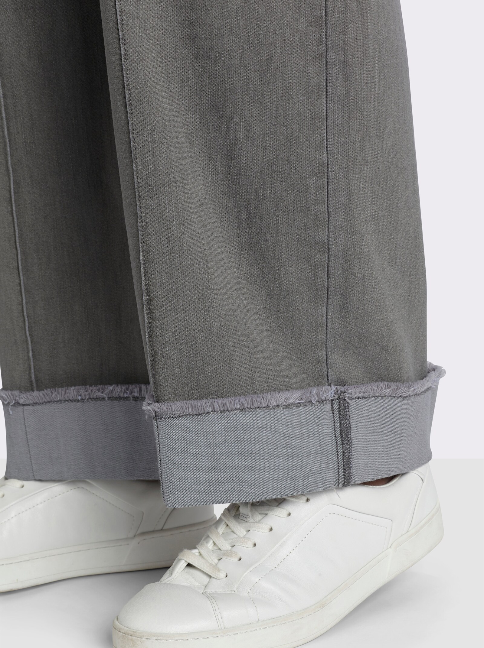 sheego Jeans weit, mit Biese und Saumumschlag - light grey-denim
